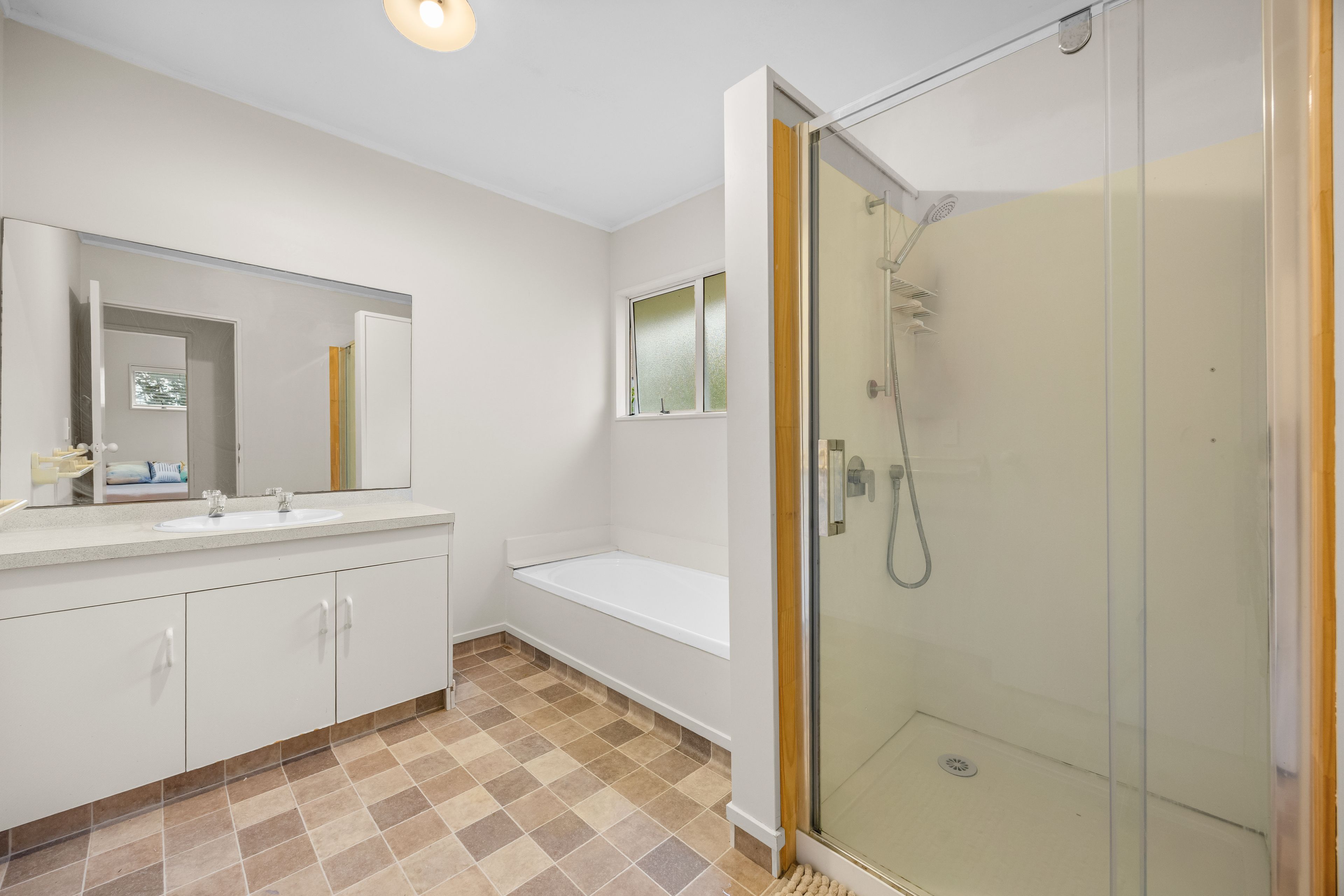 15/24 Eastglen Road, Glen Eden, Waitakere City