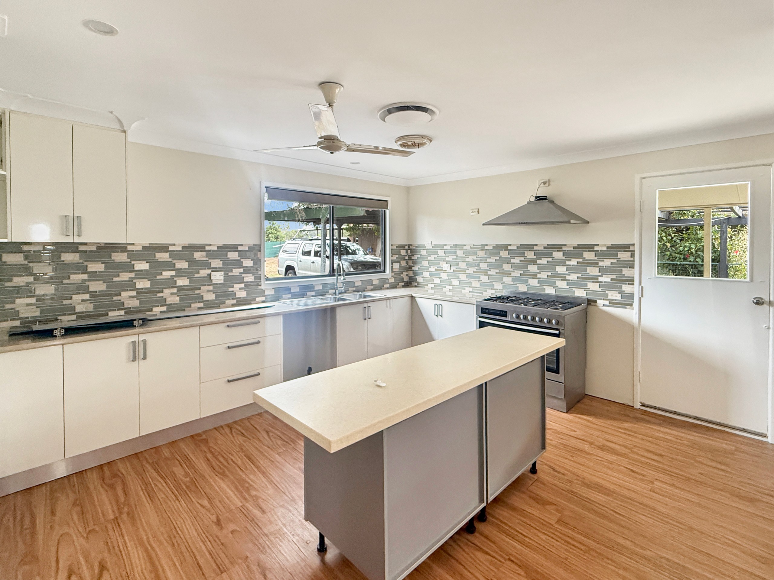 210 Dead Horse Lane, Toogoolawah, QLD 4313