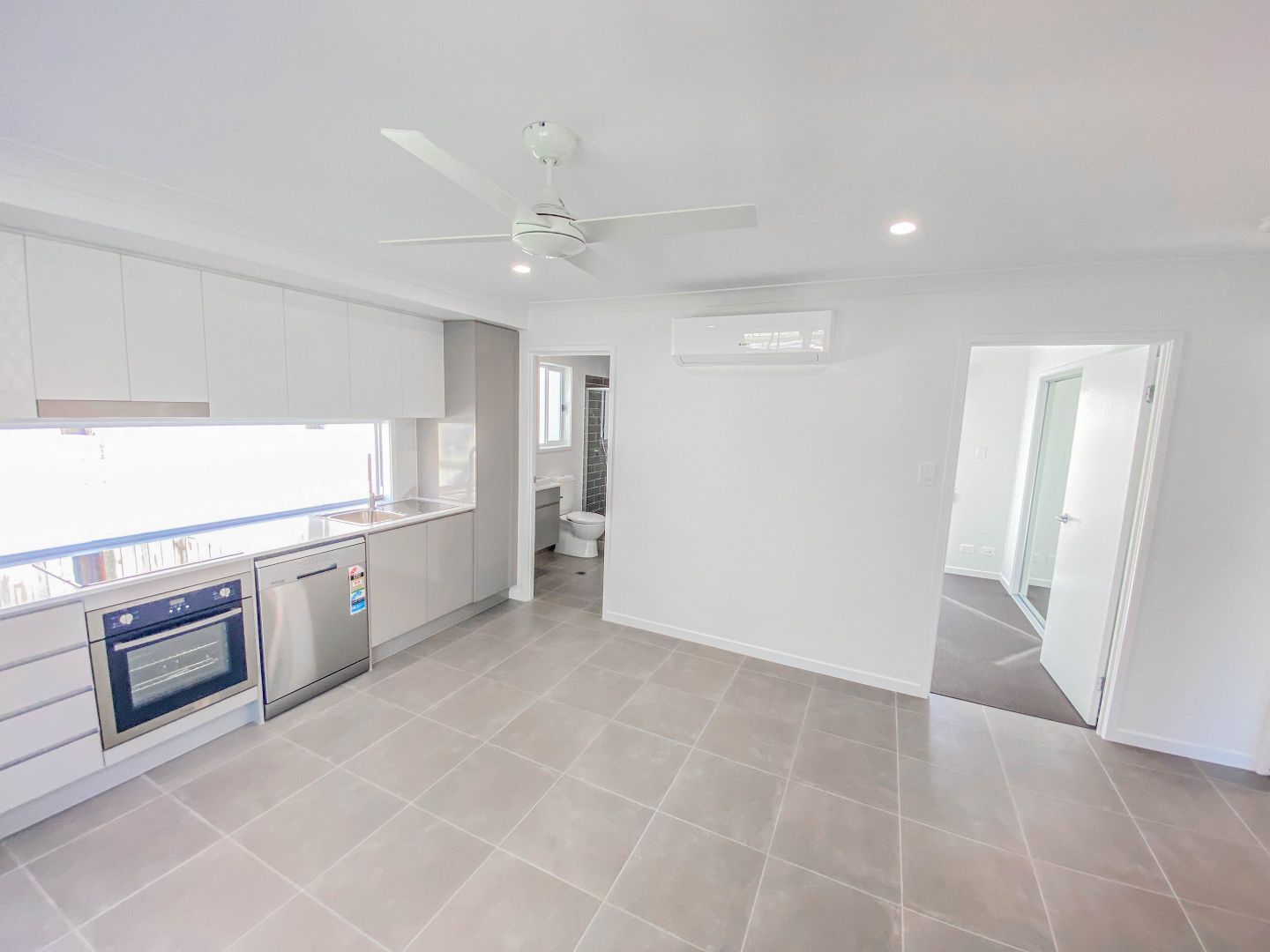 2/2 Carrick Place, Greenbank, QLD 4124