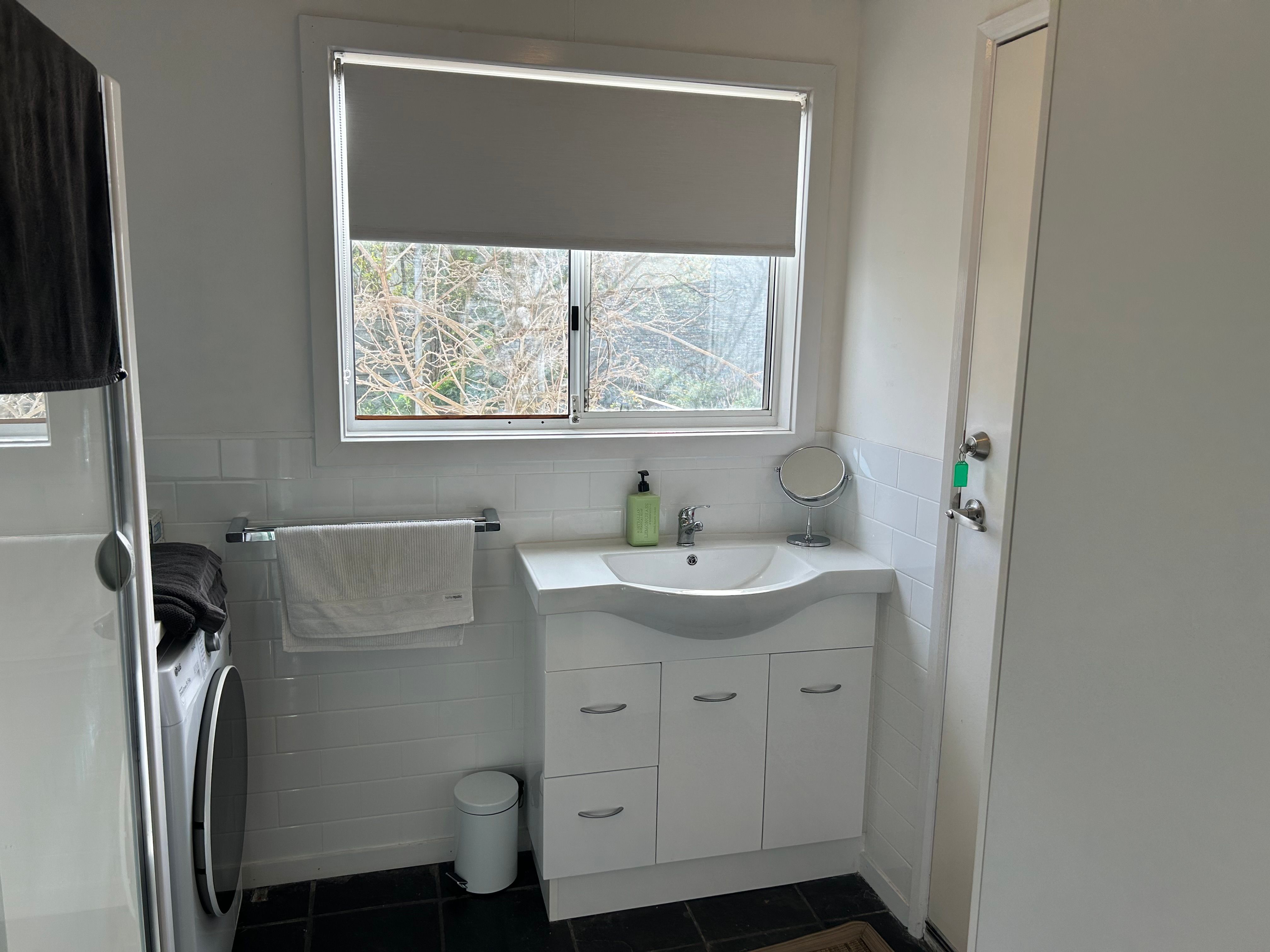 2-4 Caroline Street — photo 10 of 16