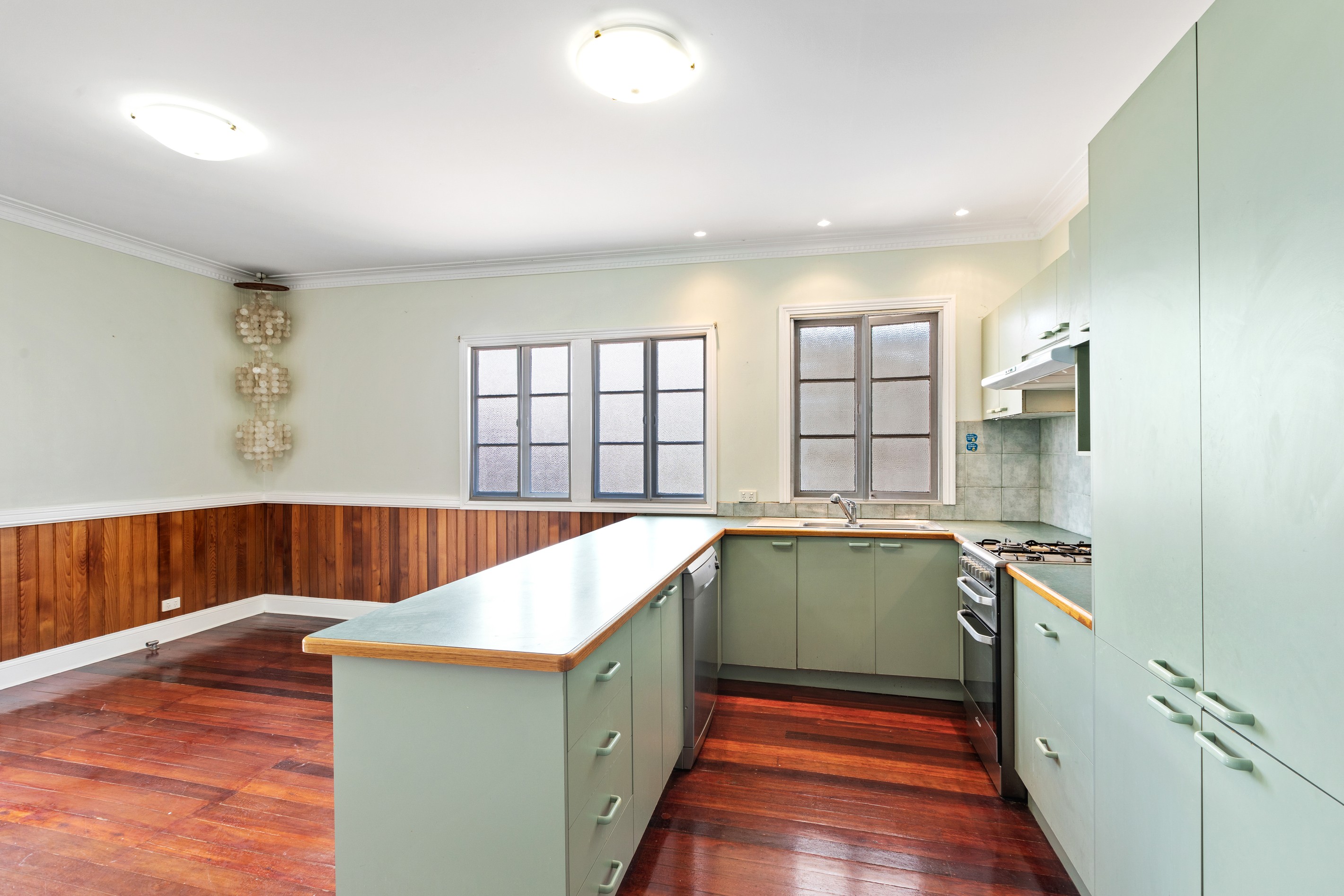 124 Chaucer Street, Moorooka, QLD 4105
