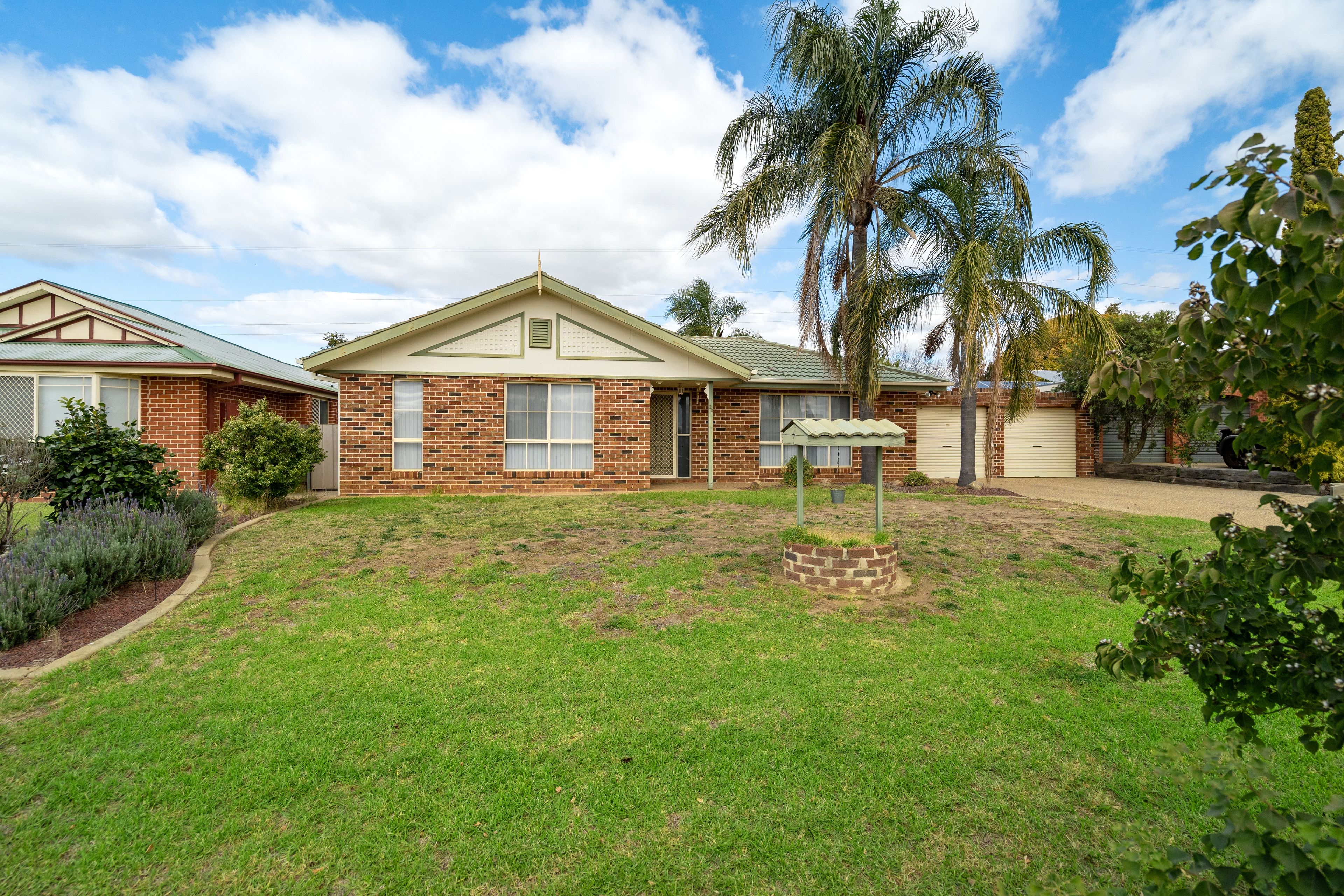20 Kaldari Crescent, Glenfield Park NSW 2650