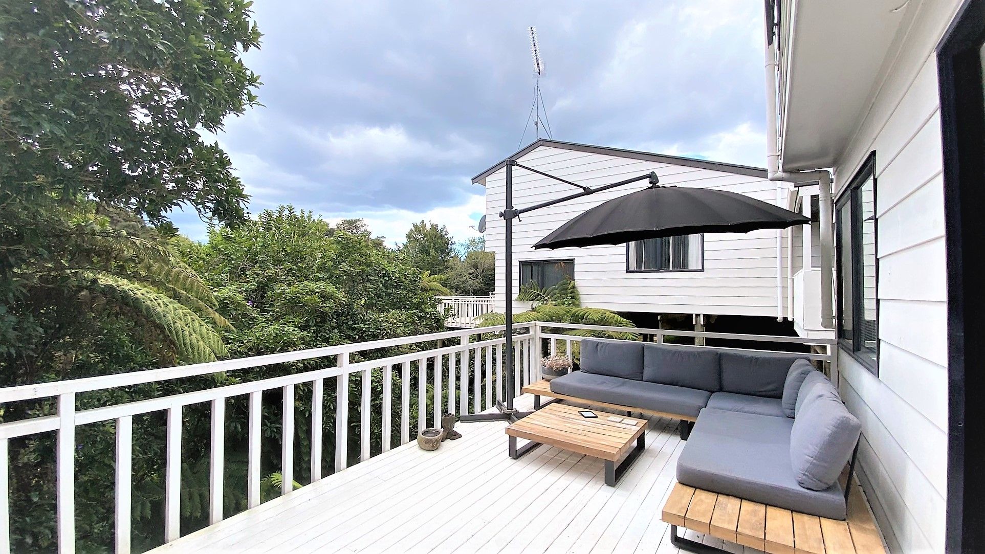 8/24 Beswick Place, Birkdale, North Shore City