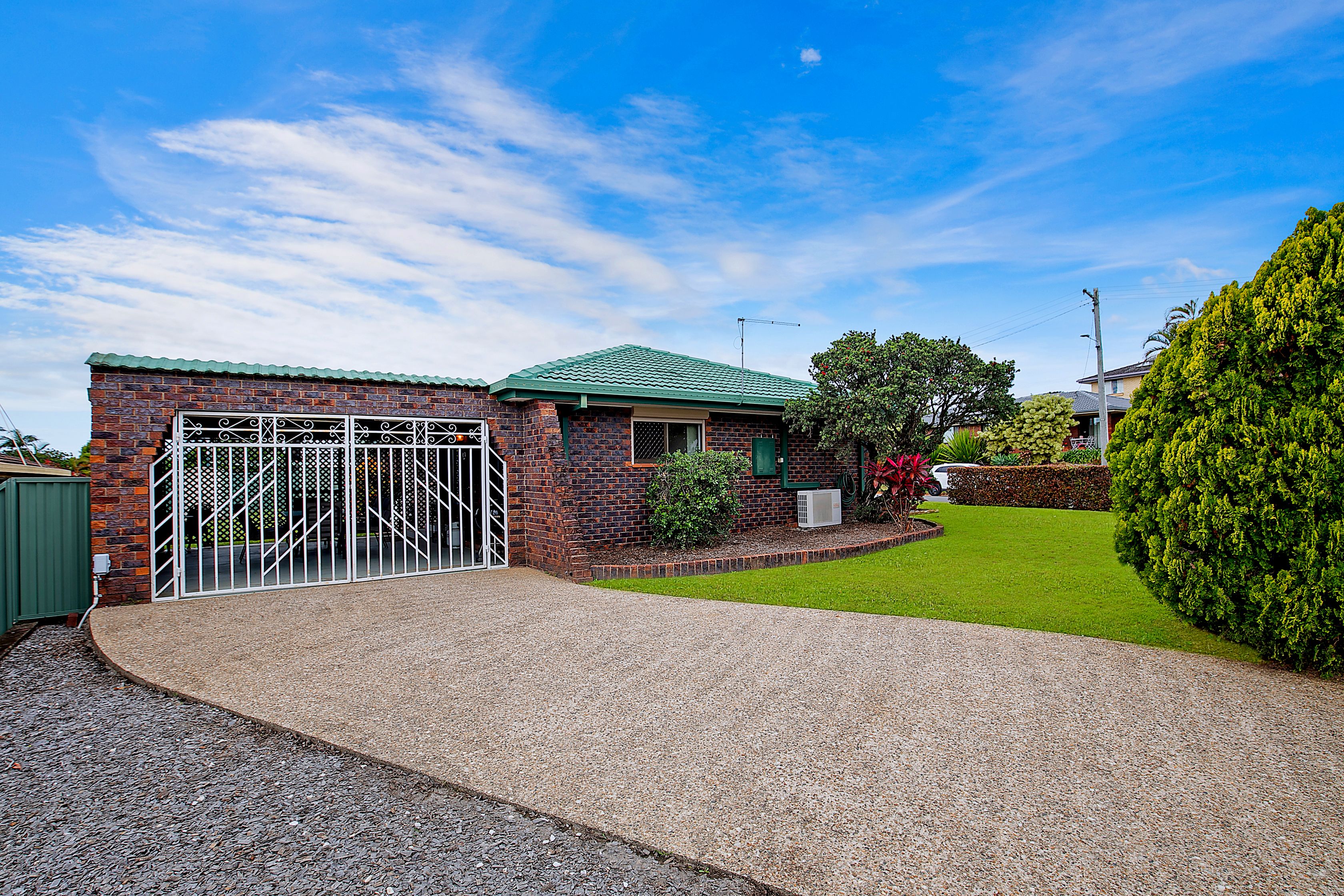 1 Kinross Street — photo 18 of 25