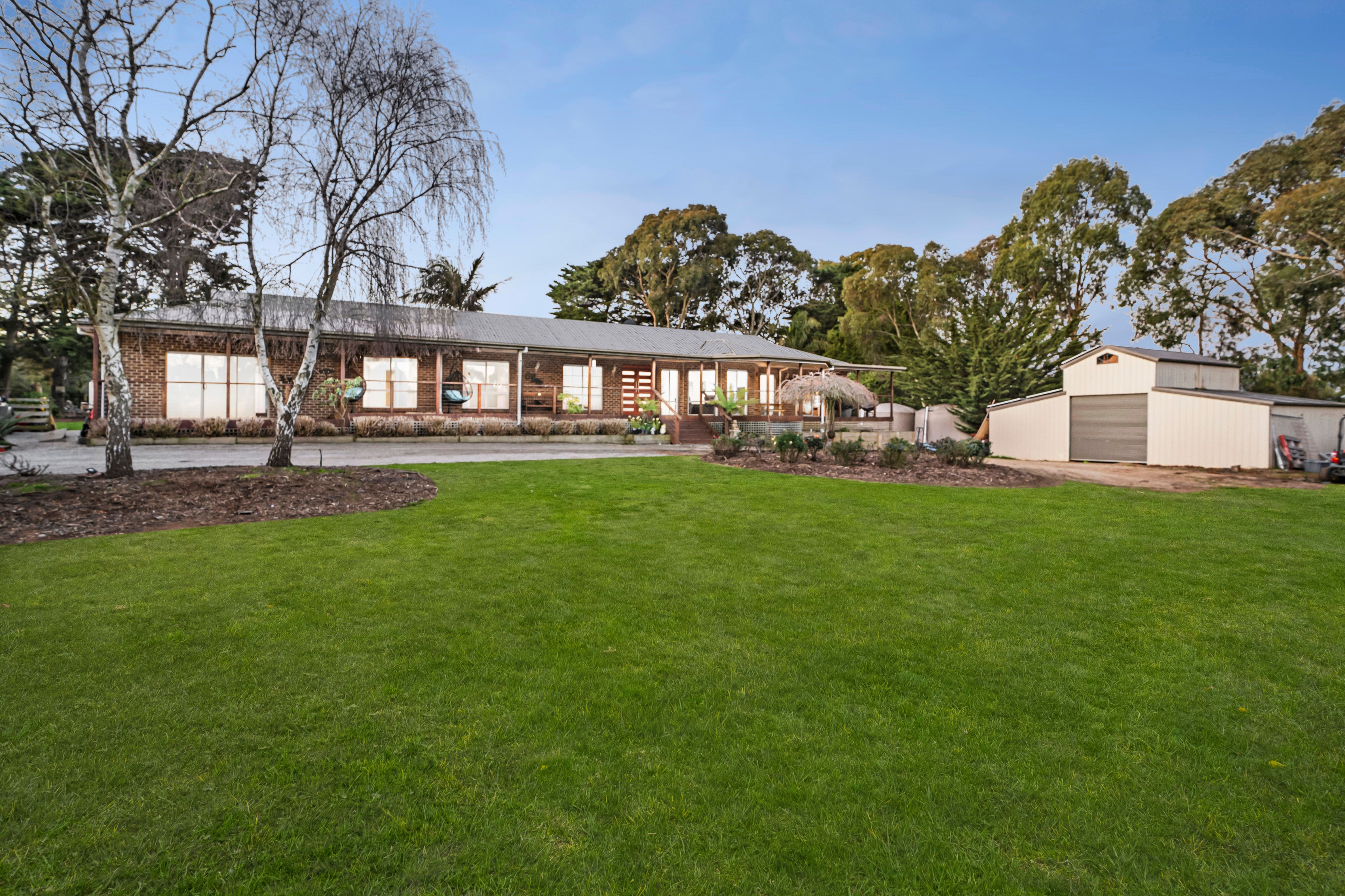 55 Billabong Drive, Monegeetta, VIC 3433