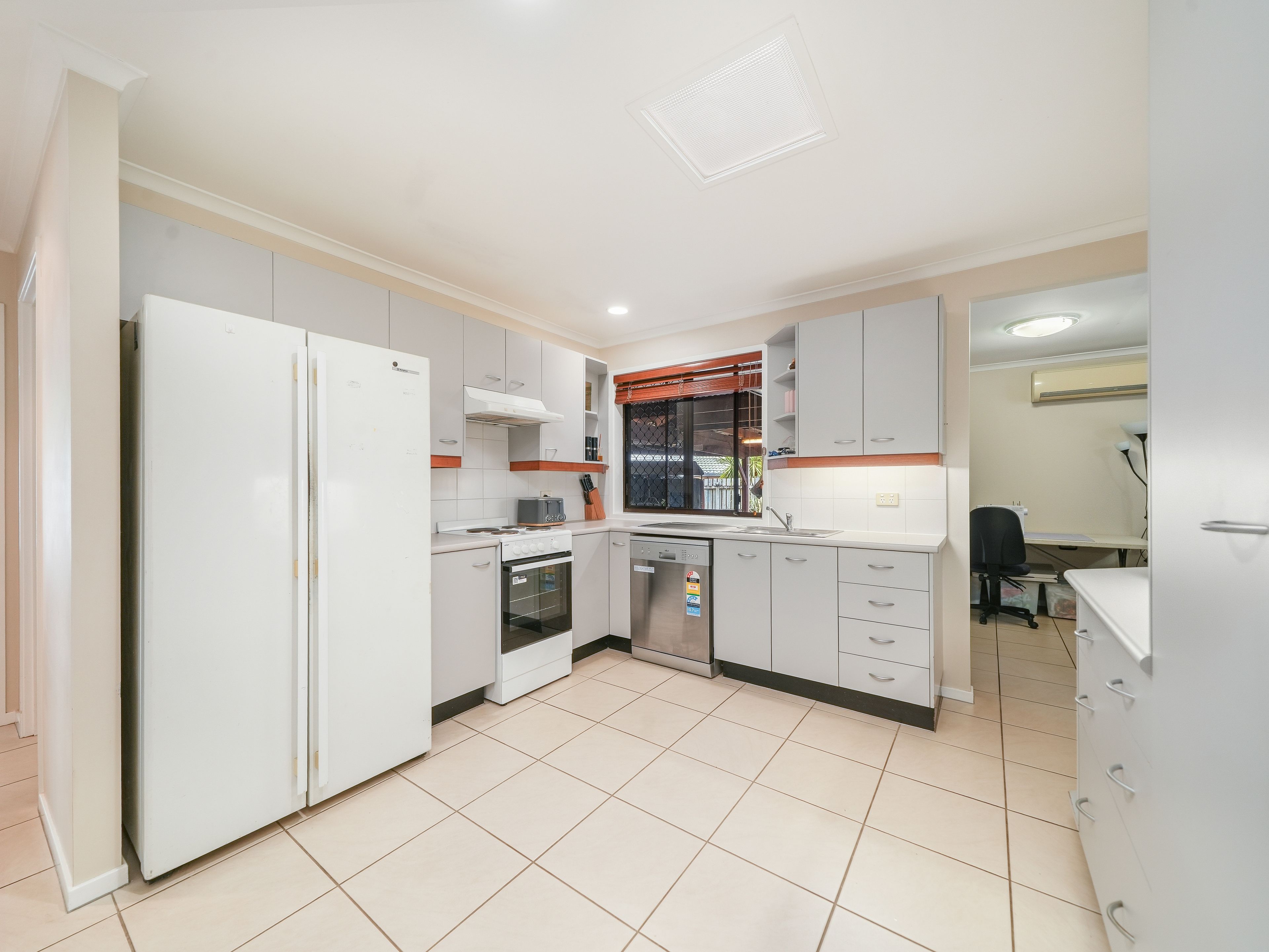 50 Claremont Drive — photo 5 of 21