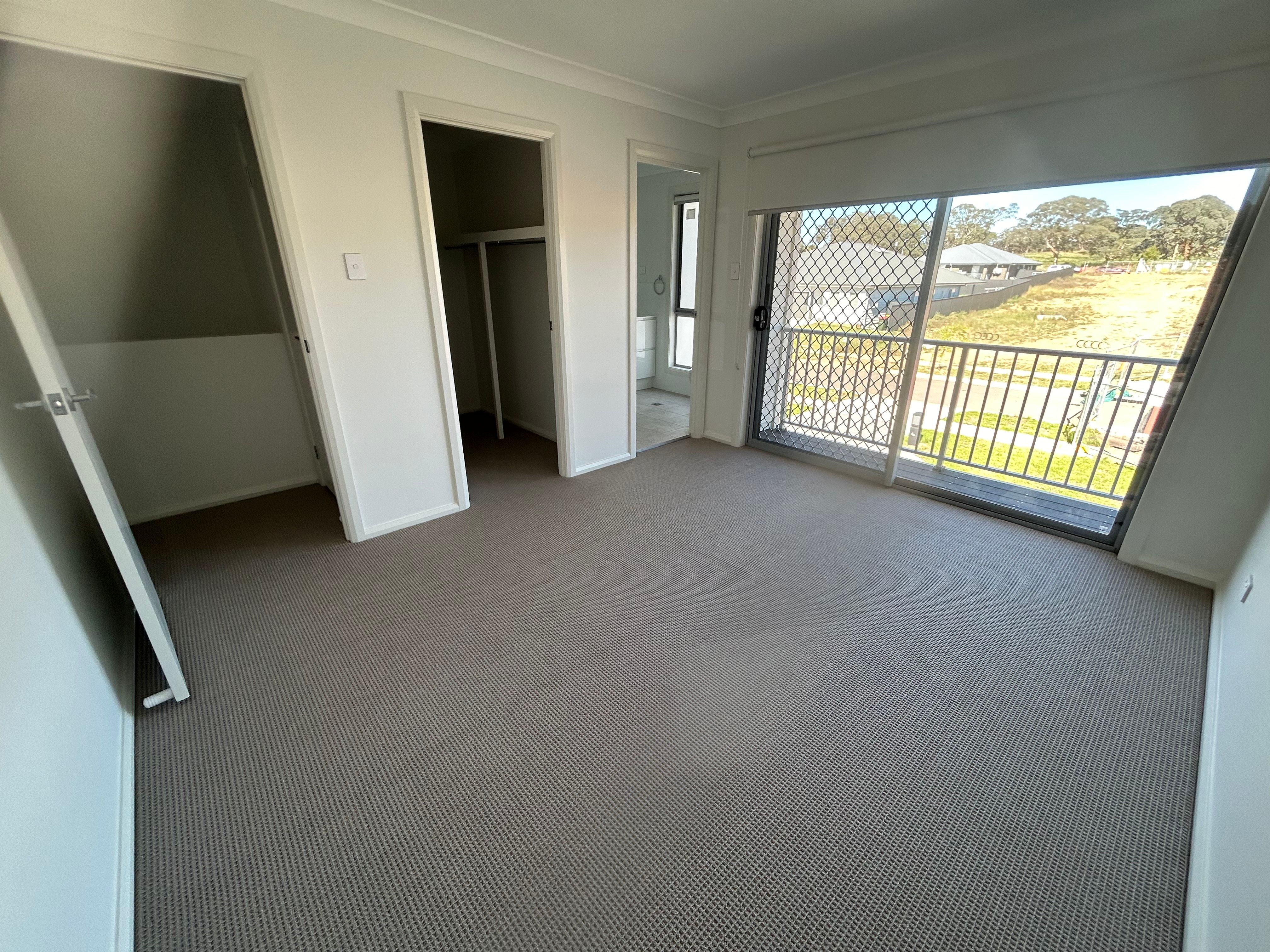 2/40 Bonneville Boulevard, Goulburn, NSW 2580