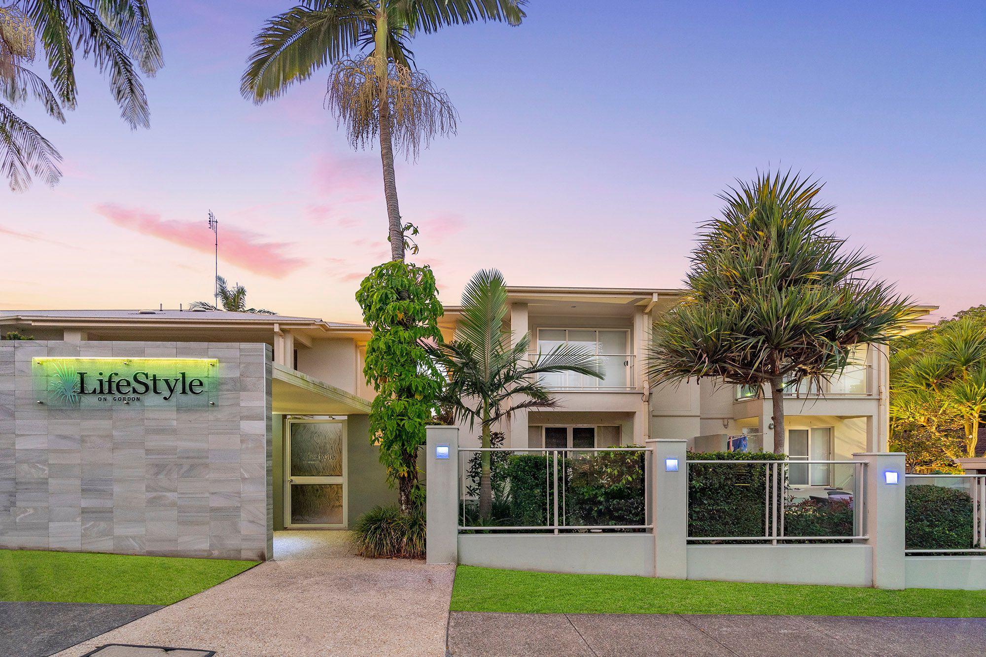 27-29 Gordon Street, Labrador QLD 4215