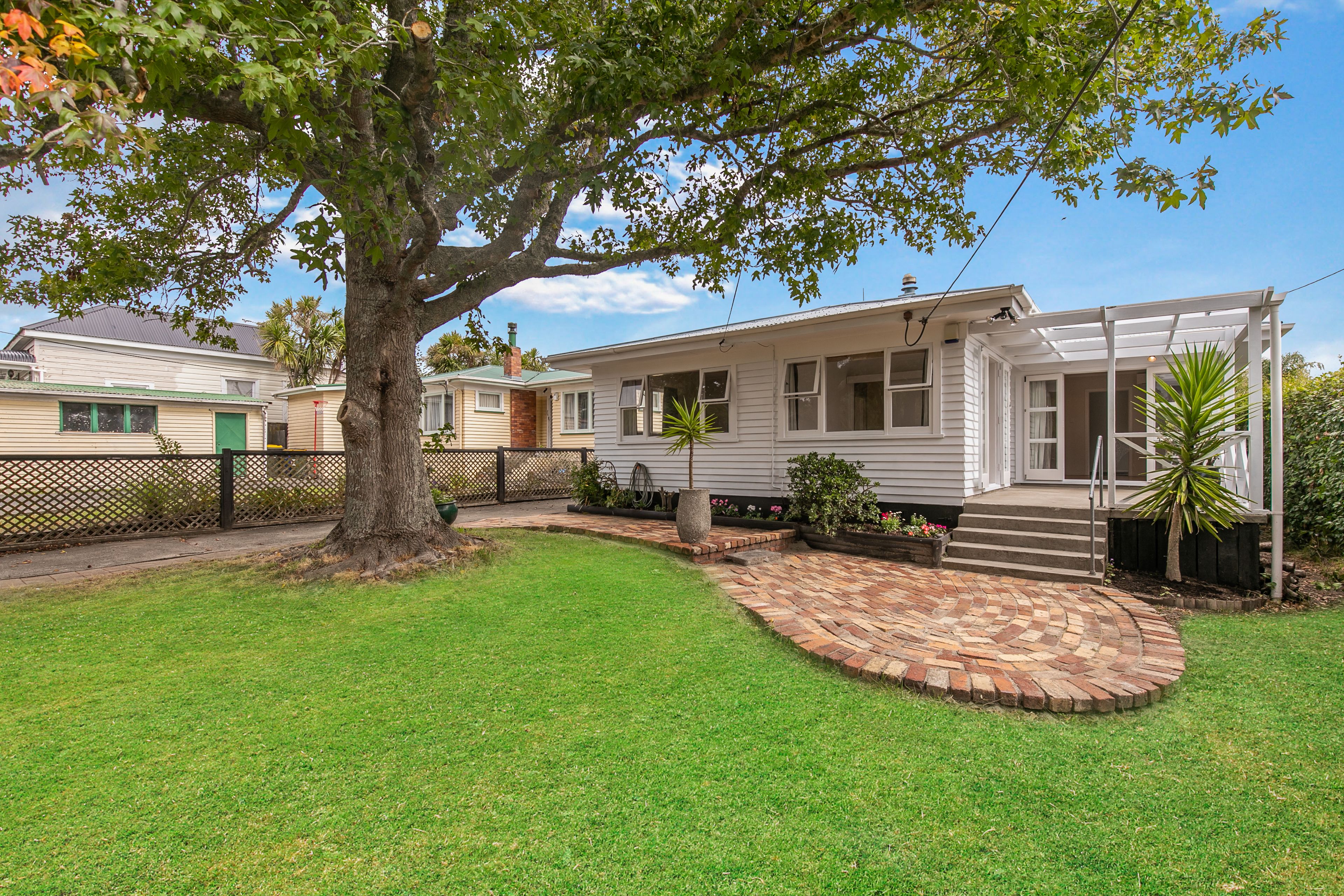 68 Tramway Road, Beach Haven, North Shore City