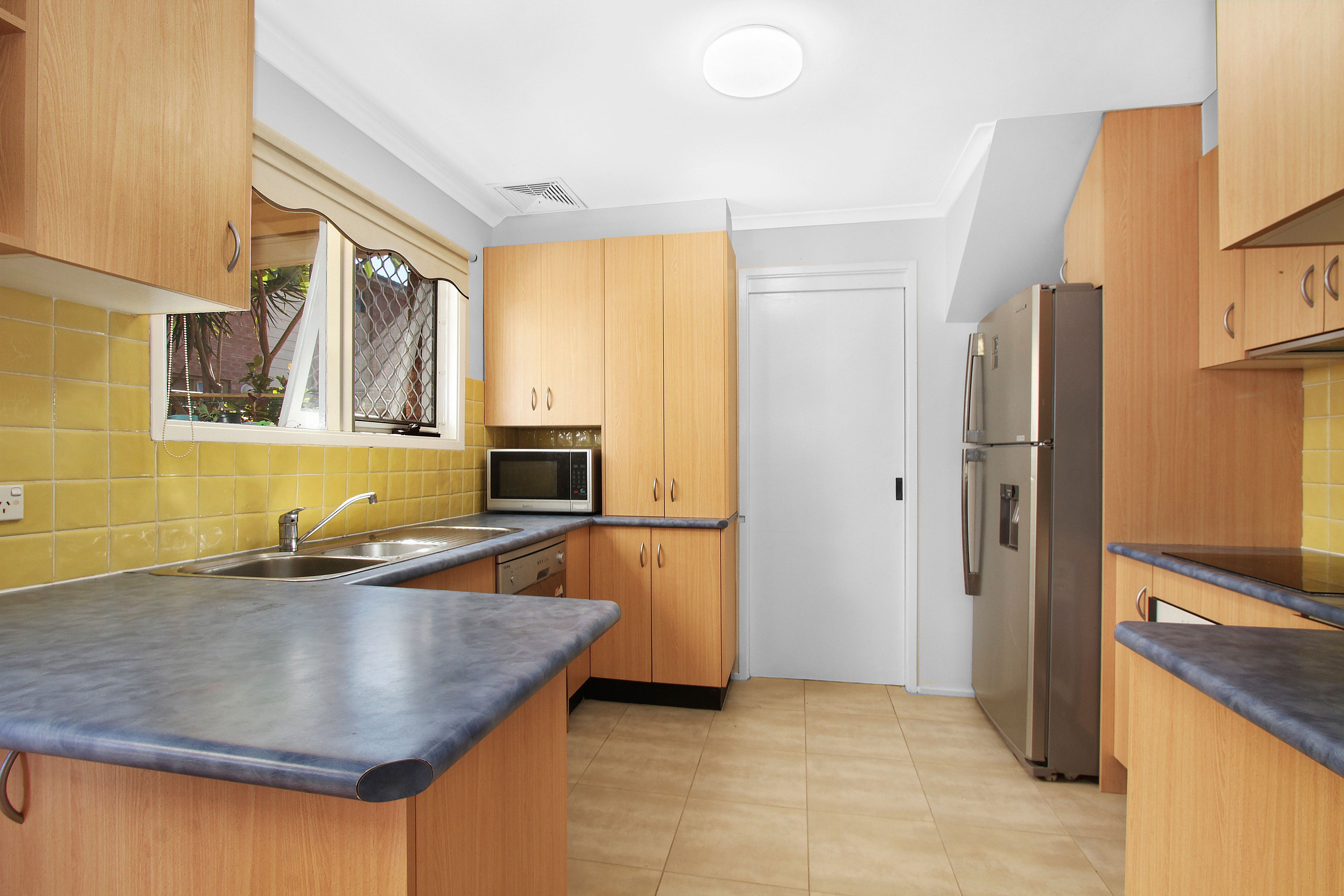 2/9-11 Thelma Street, Lurnea, NSW 2170