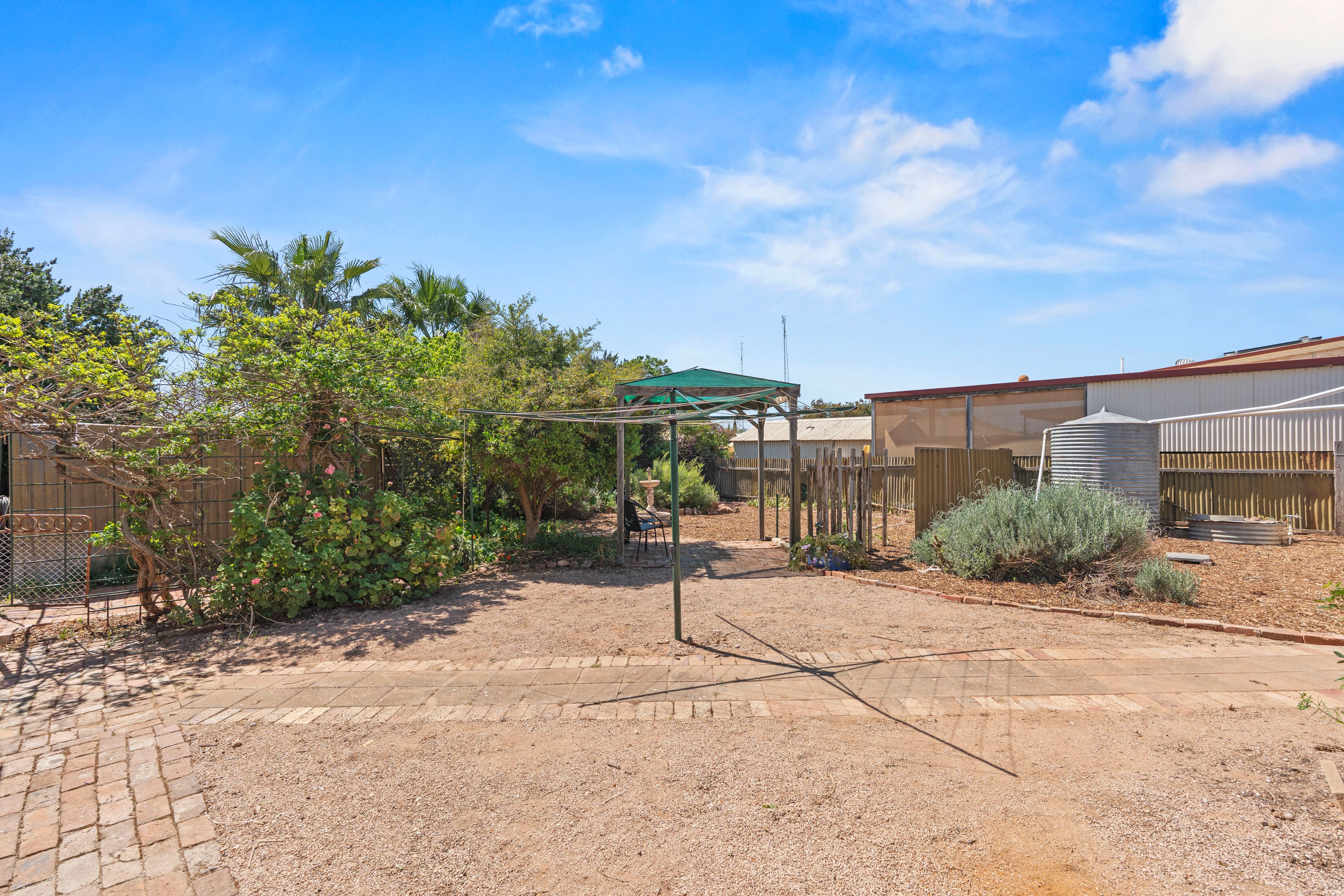 83 Cornish Terrace — photo 15 of 16