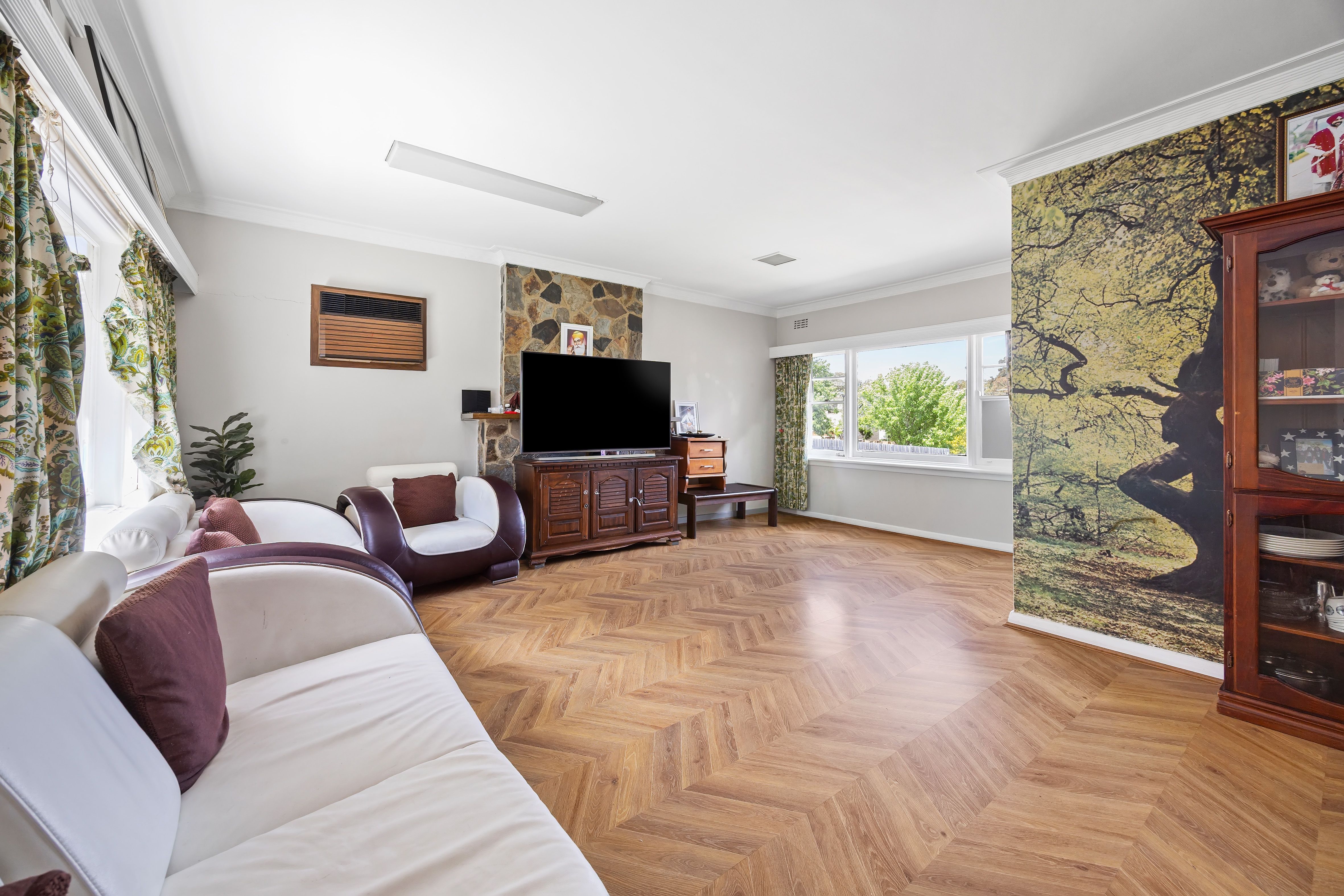 4 Beddows Street, Burwood, VIC 3125