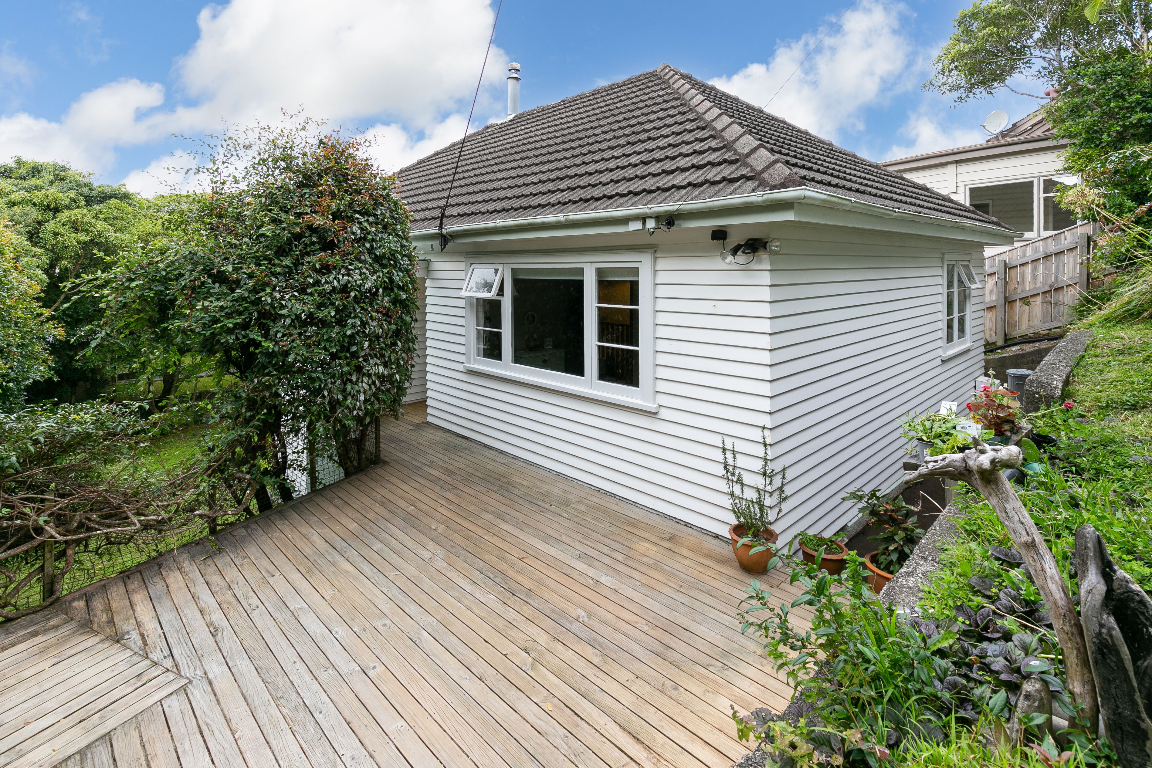 13 Aplin Terrace, Ngaio, Wellington City
