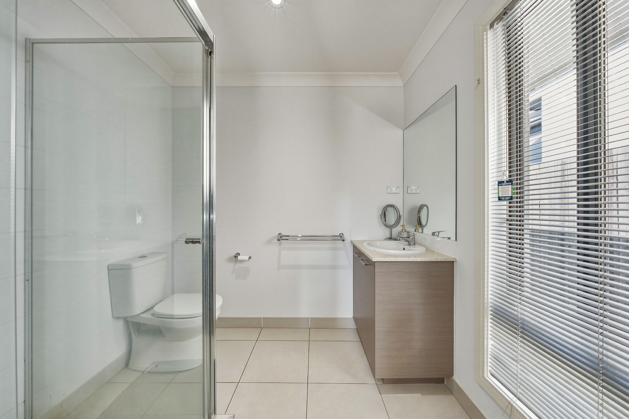 16 Paterson Street — photo 3 of 20