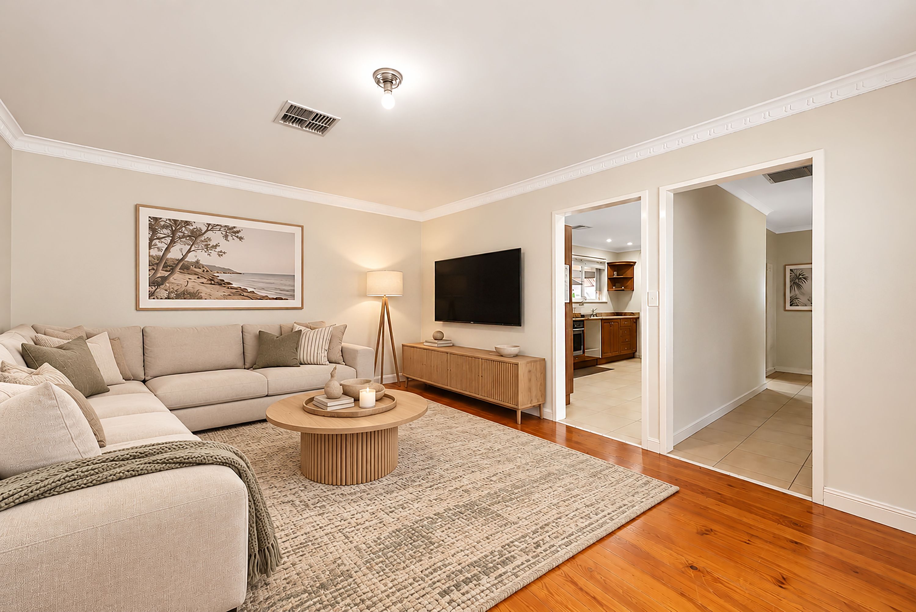10 Hendrix Crescent — photo 4 of 11