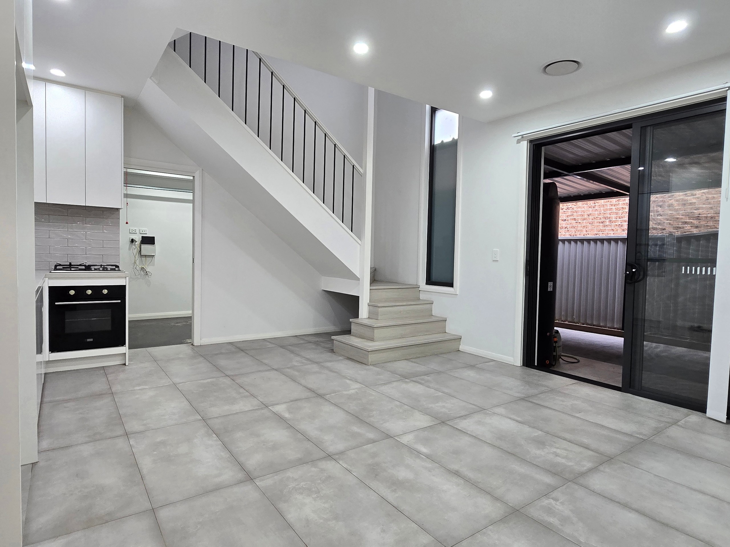 8/165-168 Green Valley Road, Green Valley, NSW 2168