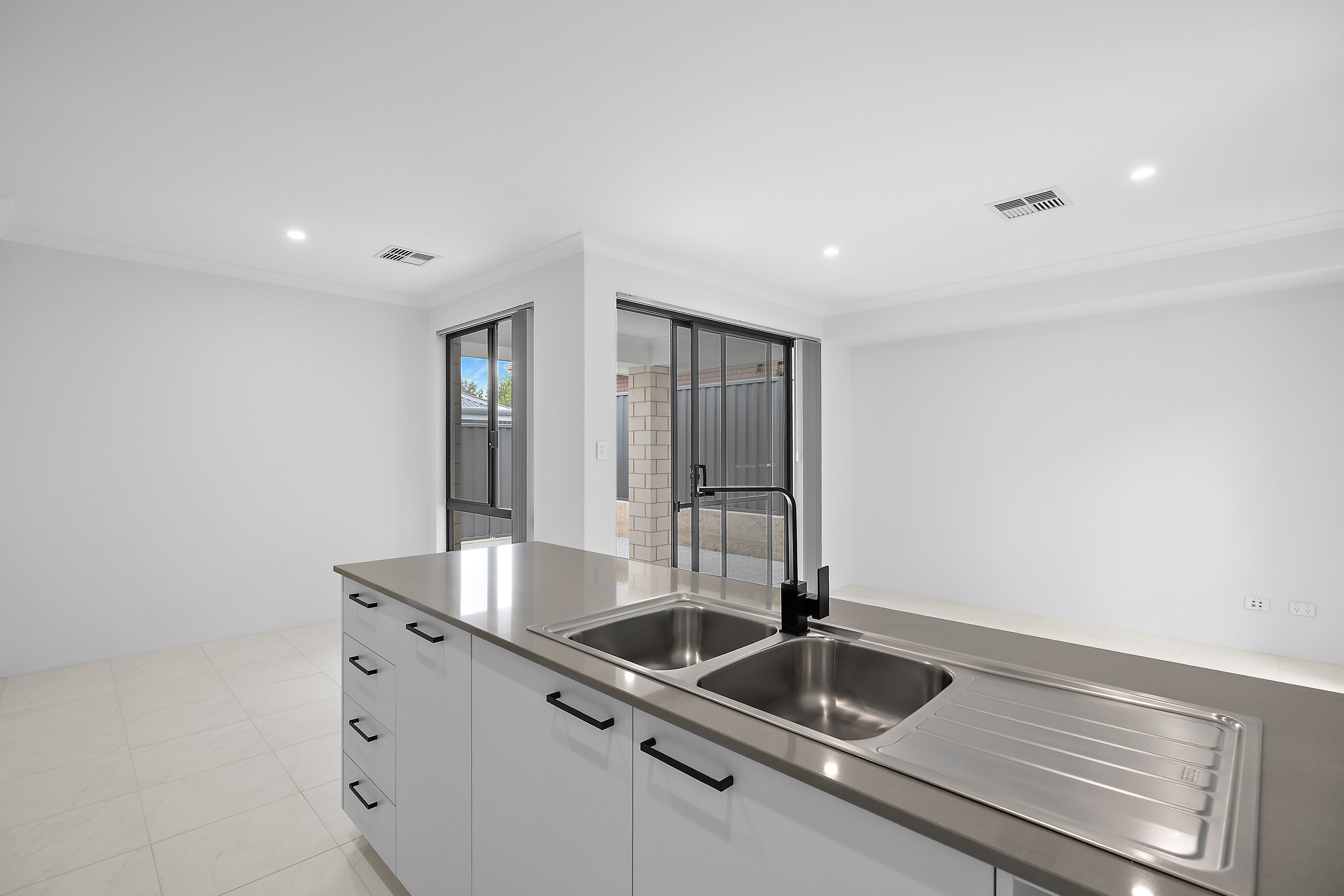 1/13 Fortini Court, Hamilton Hill, WA 6163