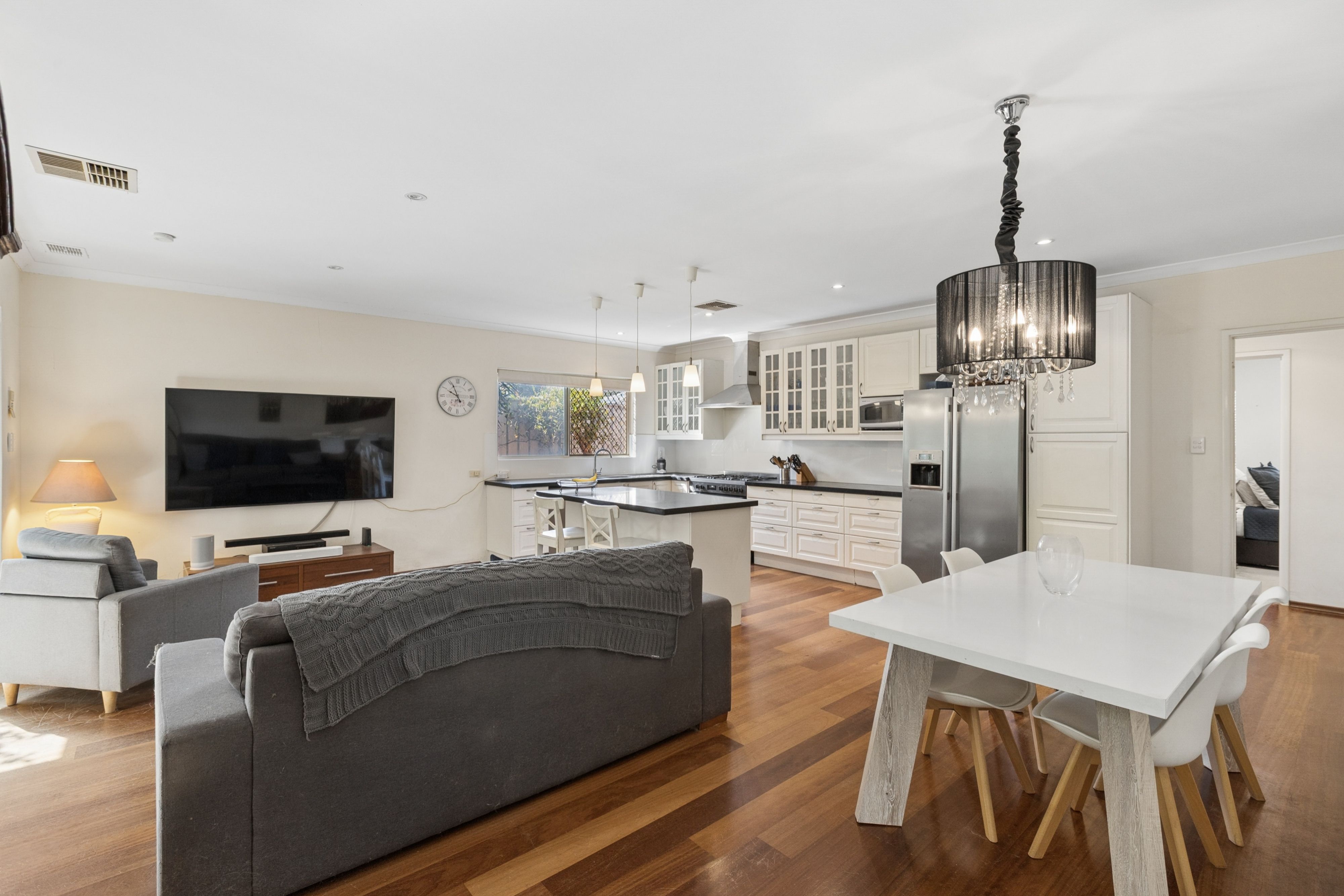 1 Dempster Place — photo 9 of 23