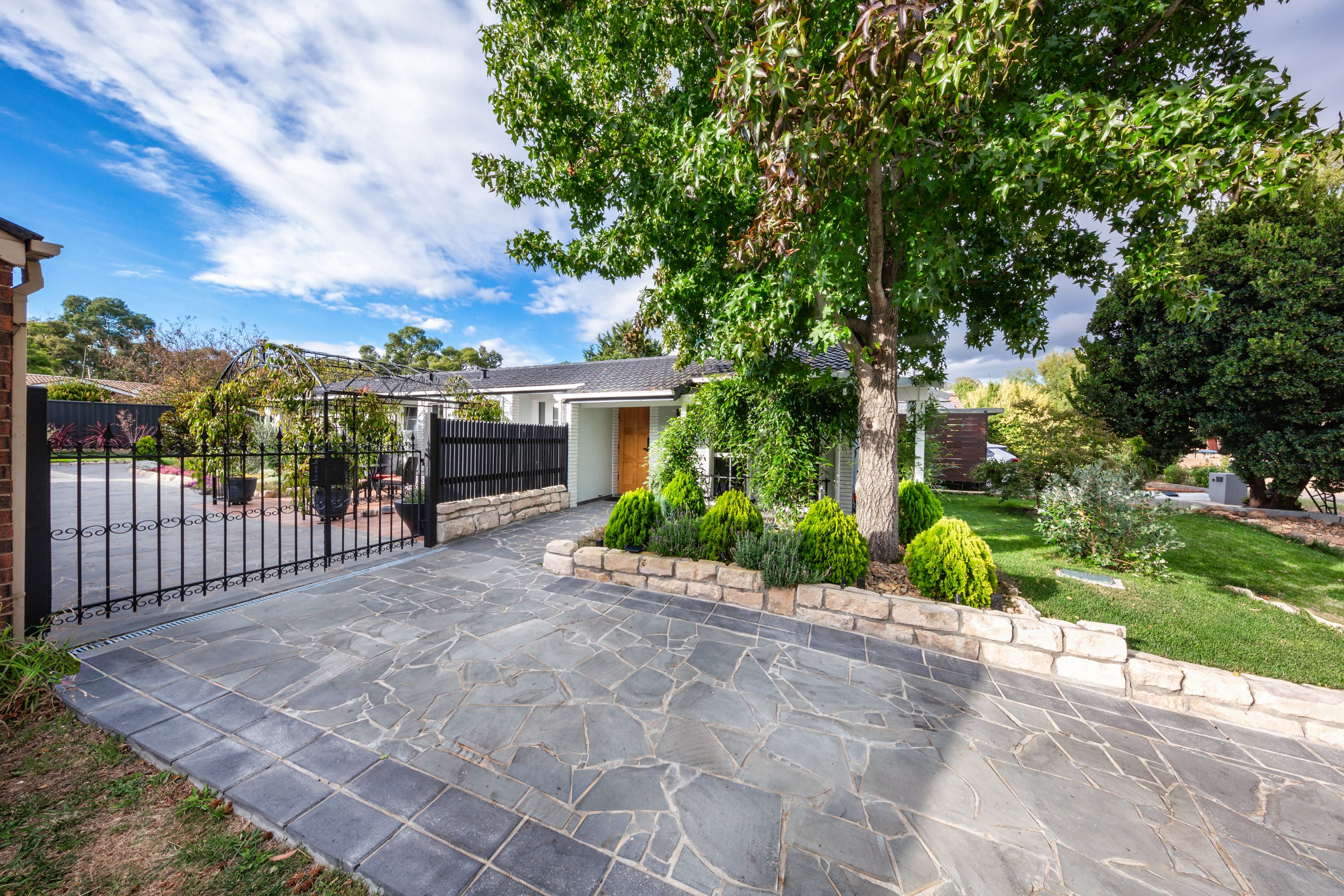 9 Lort Place, Chisholm, ACT 2905