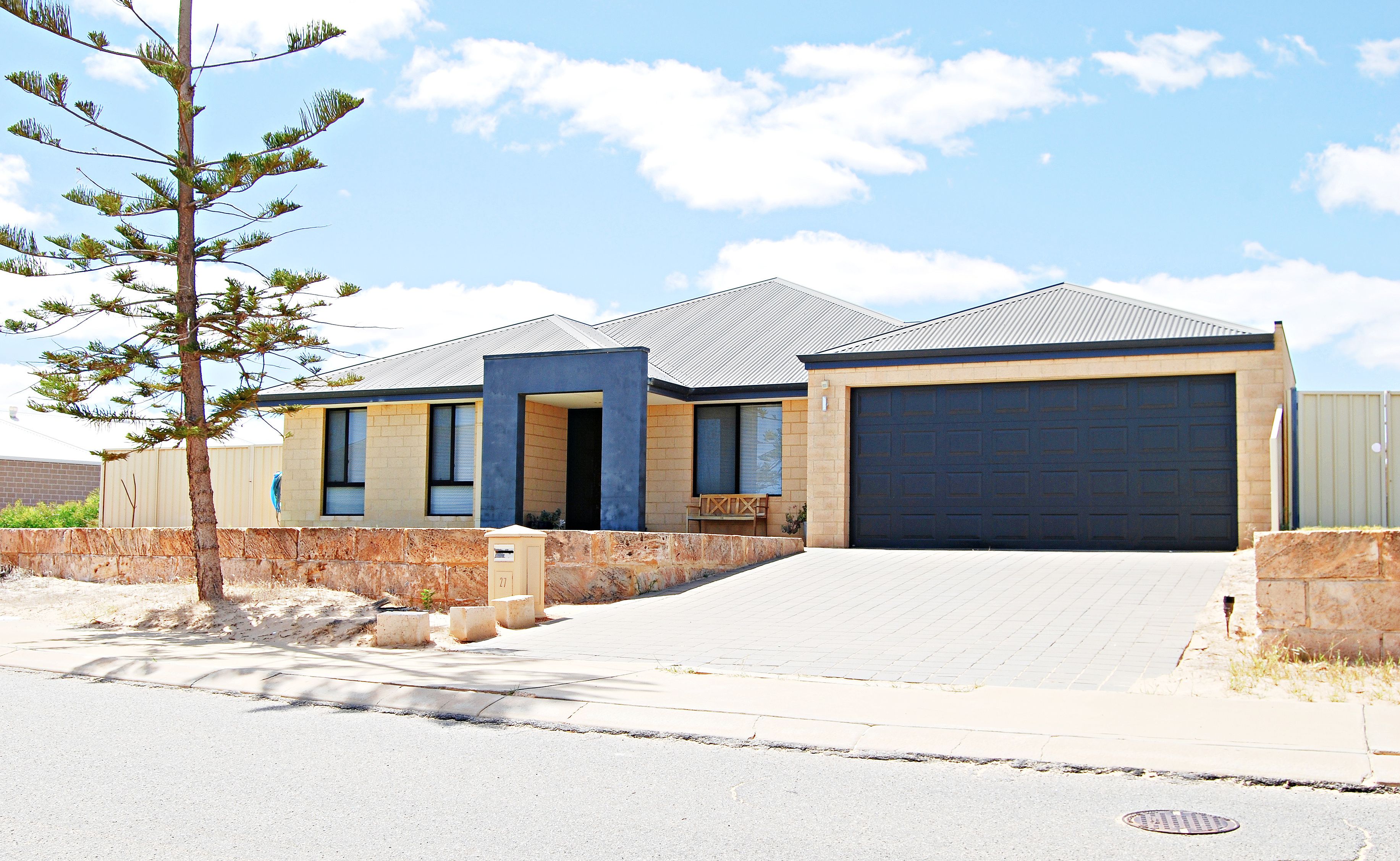 27 Mistral Crest, Glenfield WA 6532