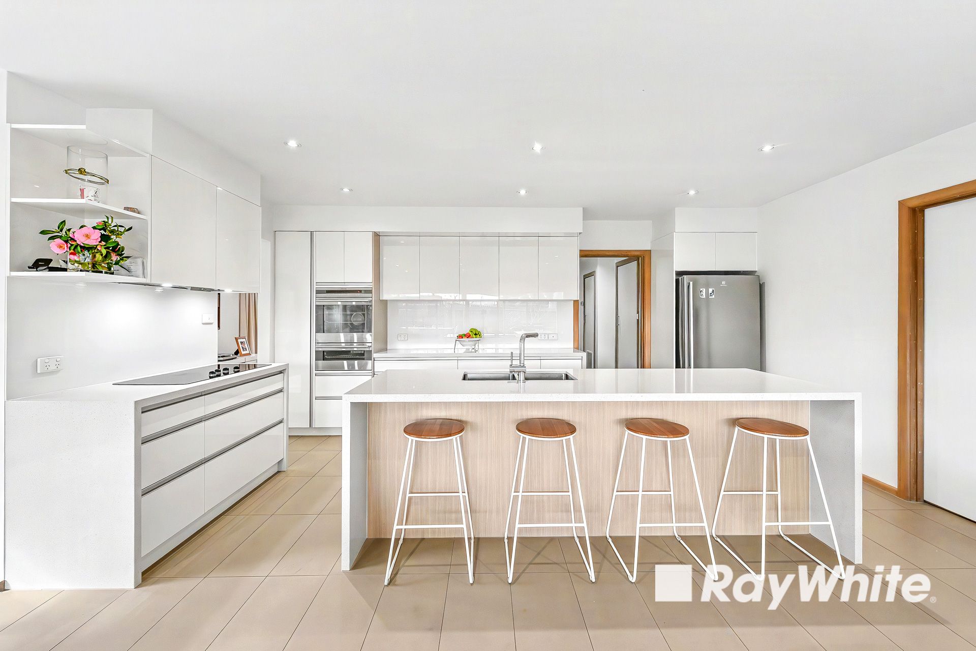 40 Ingrid Street — photo 5 of 17