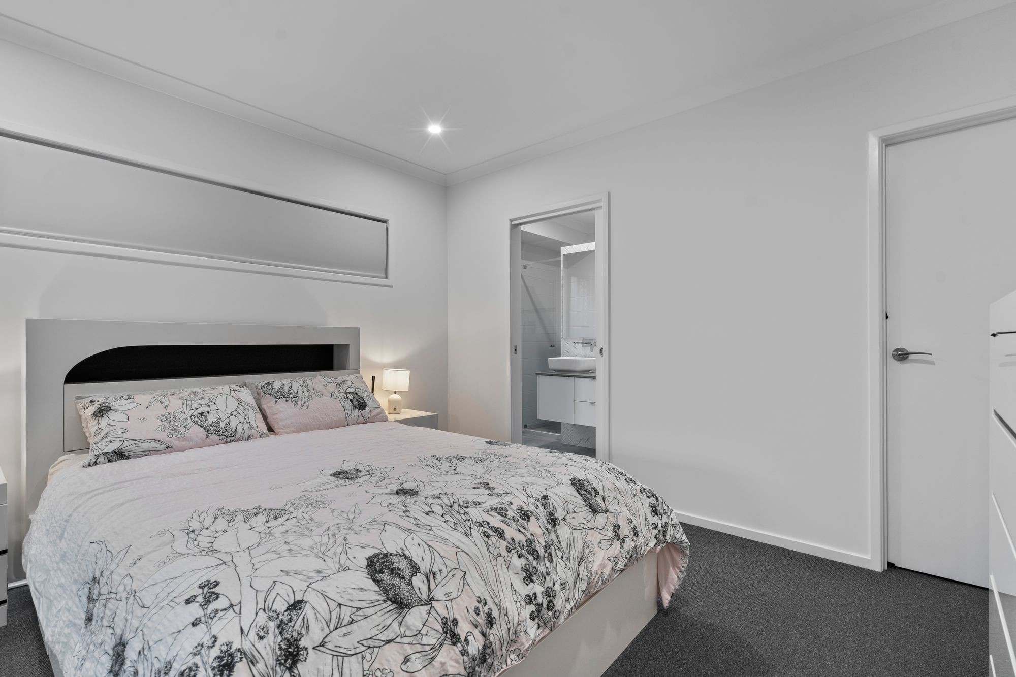 90 Sunrise Street, Ripley, QLD 4306