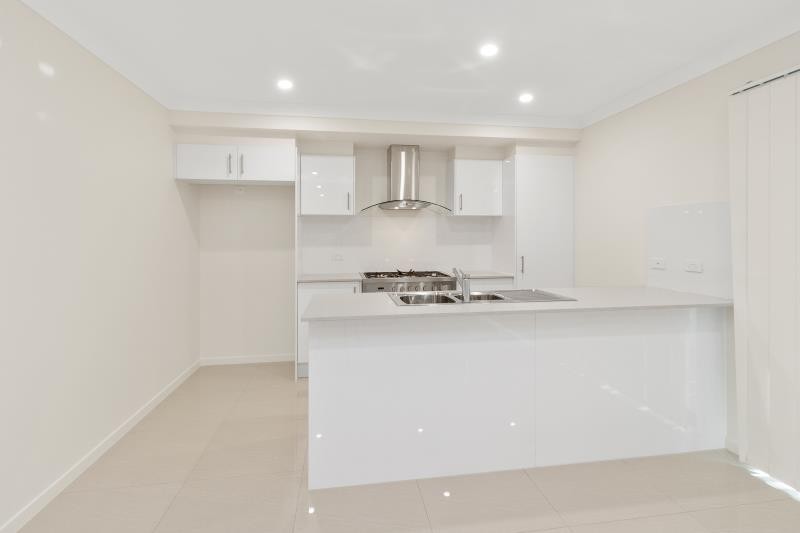3 Springbrook Street, South Ripley, QLD 4306