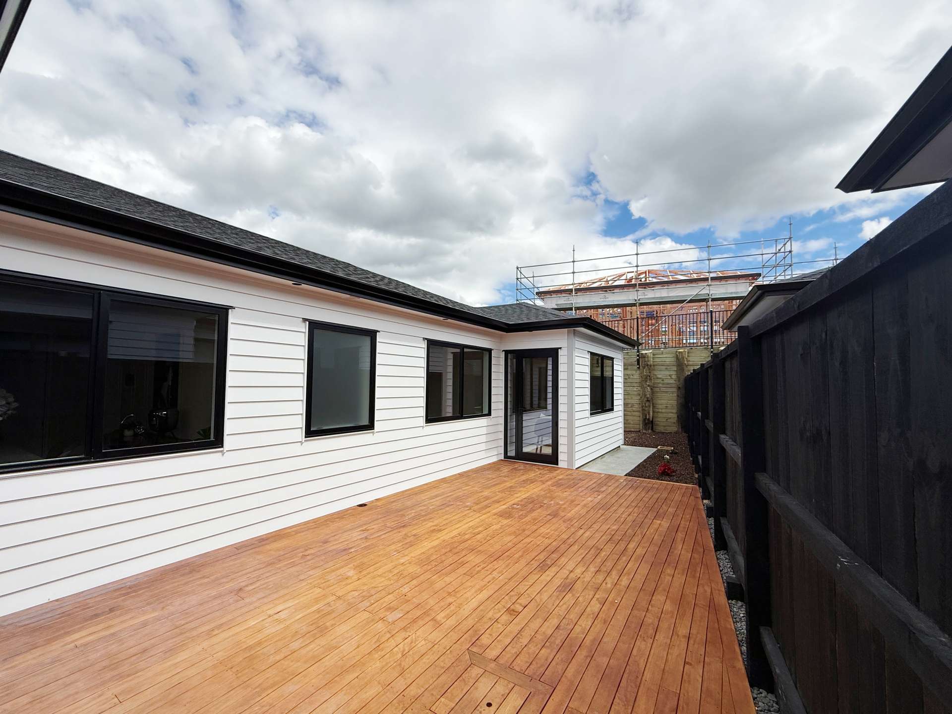 60 Tipu Crescent photo 15
