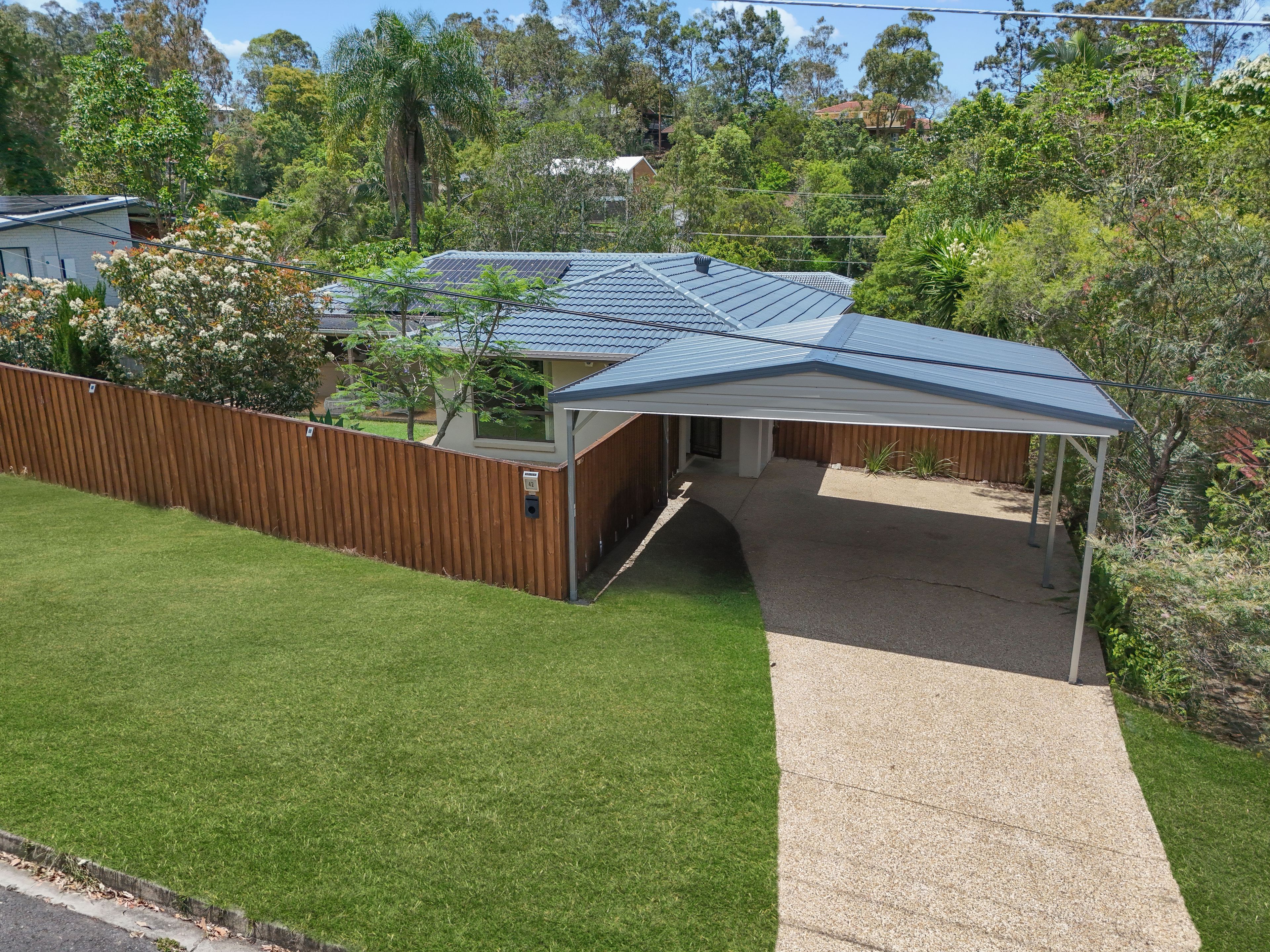 42 Barber Road, Ferny Hills QLD 4055