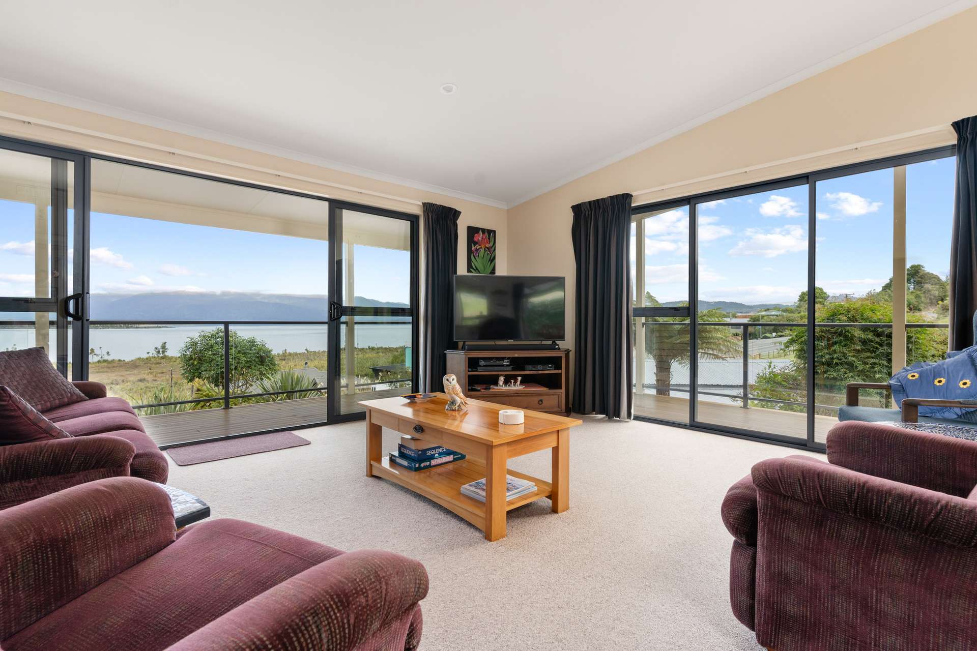 27 Lake Brunner Road photo 5