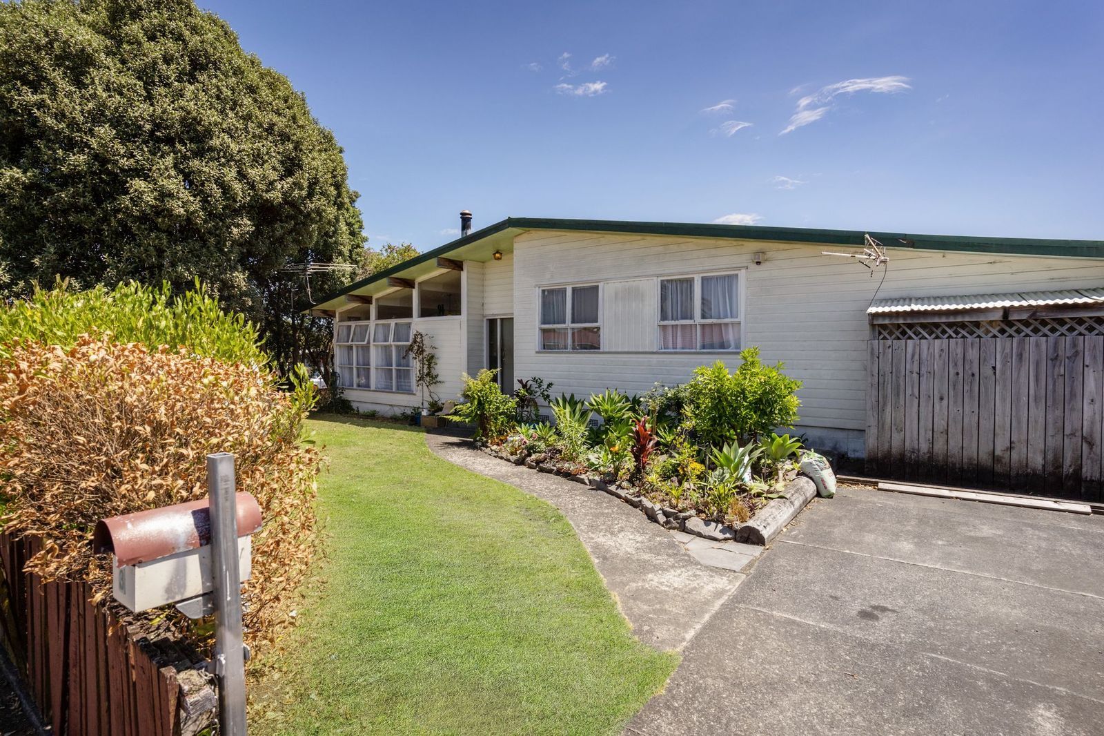 3 Swallow Drive, Manurewa, Manukau City