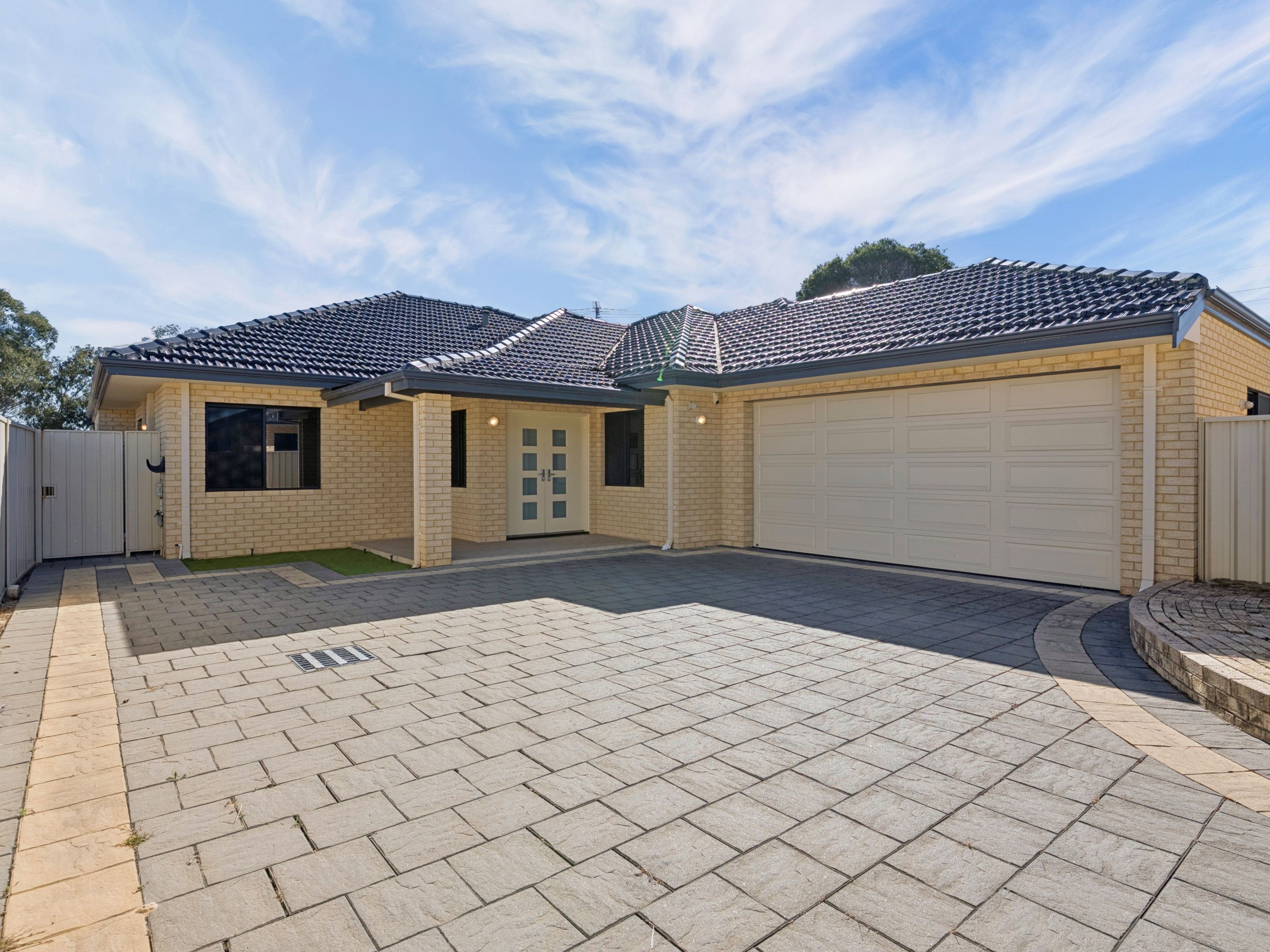 2/9 Bradford Street — photo from Ray White Canning River