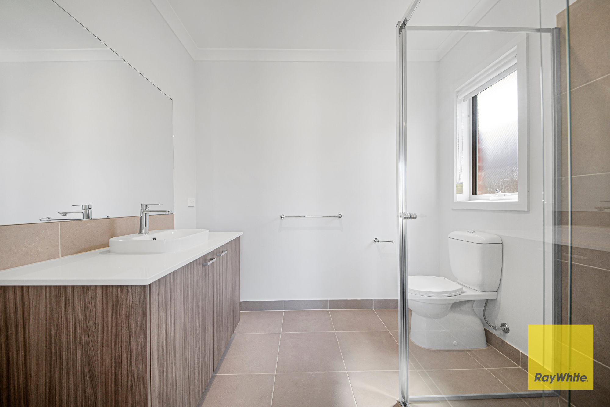 62 Danube Road — photo 13 of 18