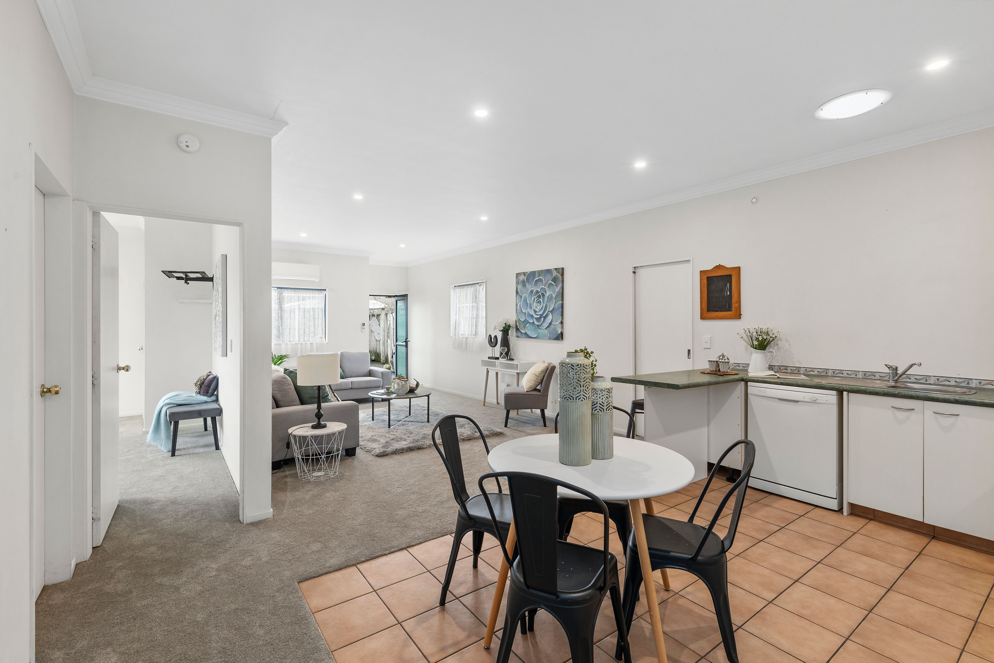 2/402 Cambridge Terrace, Naenae, Lower Hutt City