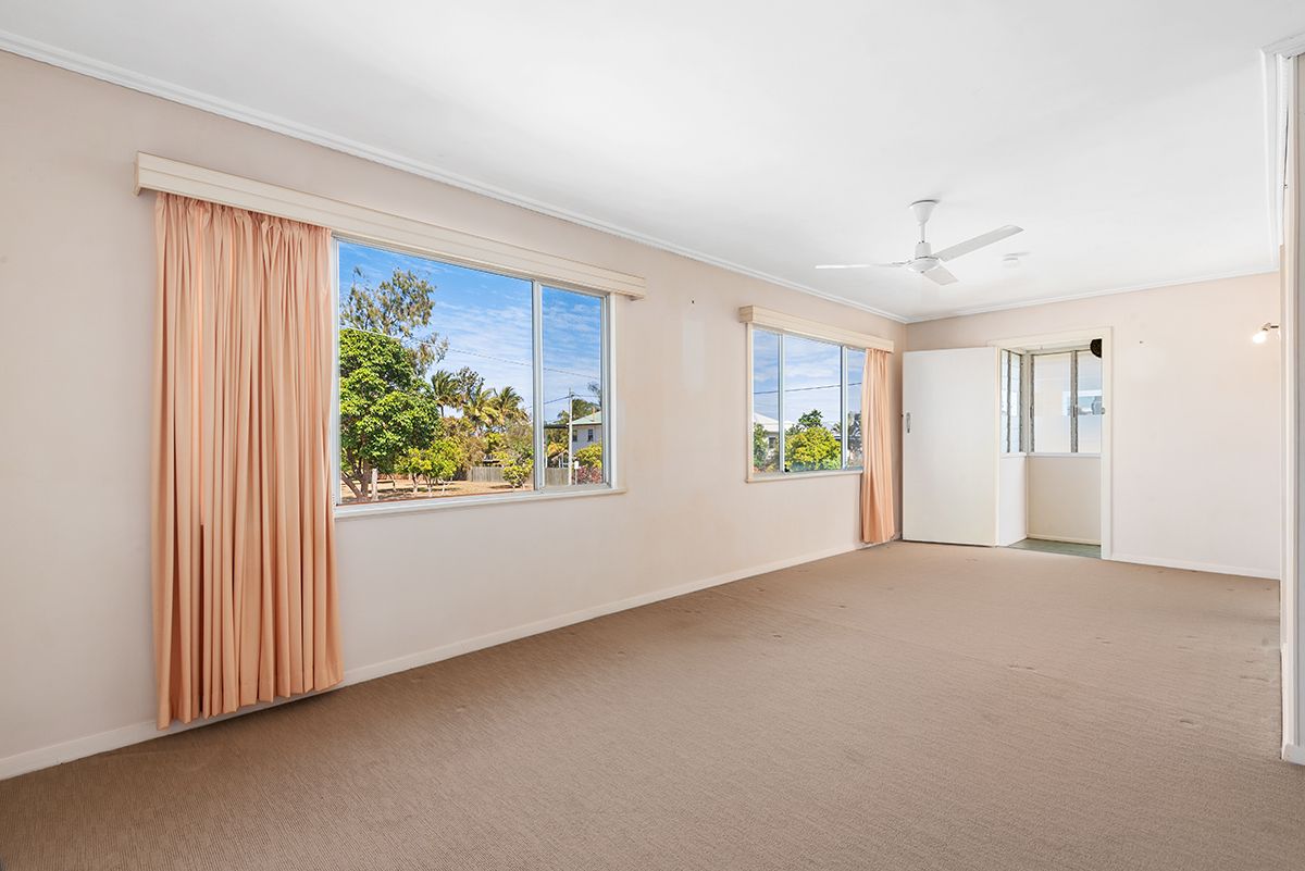 1/17 Ernest Street, Woody Point, QLD 4019
