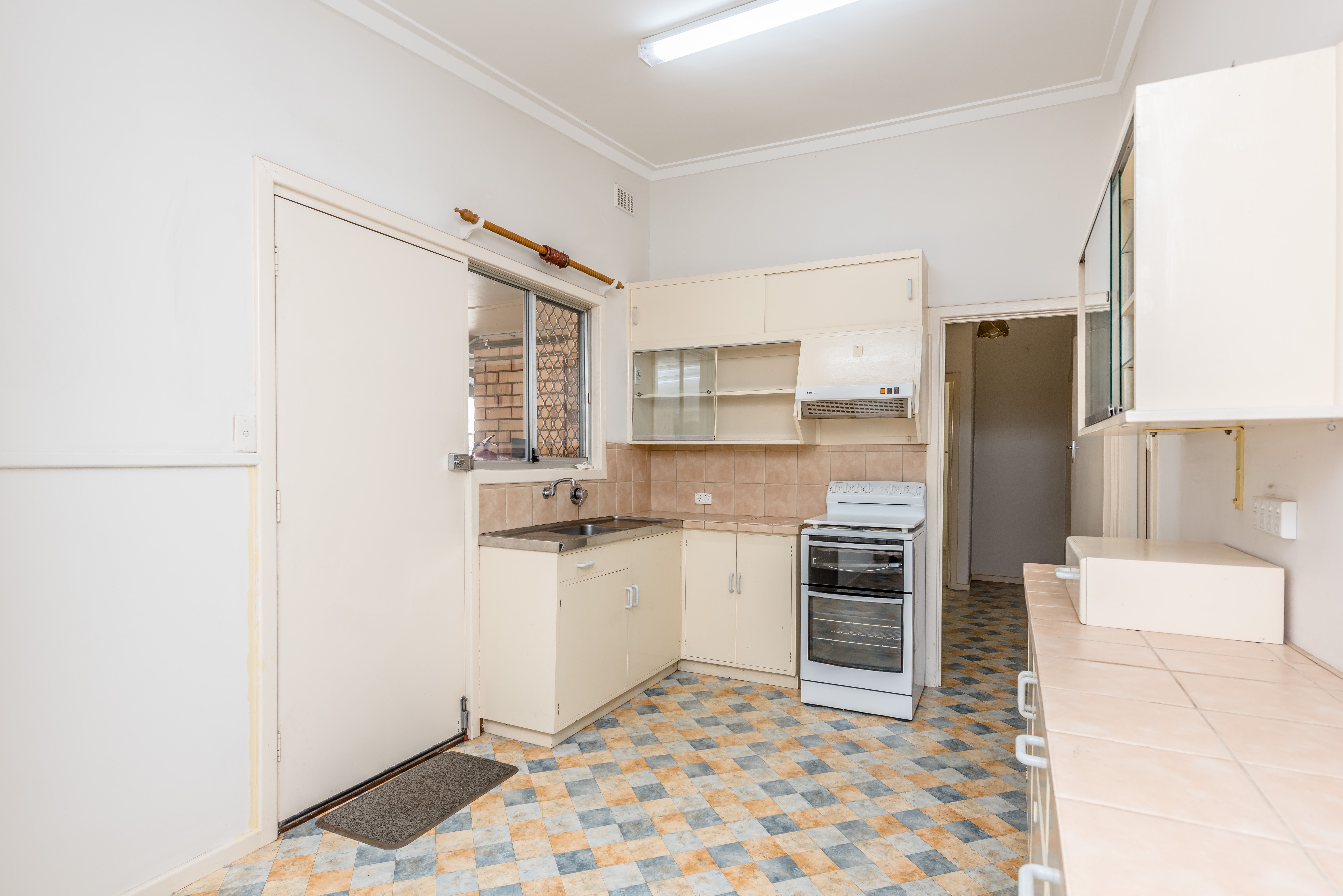 5 Nyrang Road, Sunset Beach, WA 6530