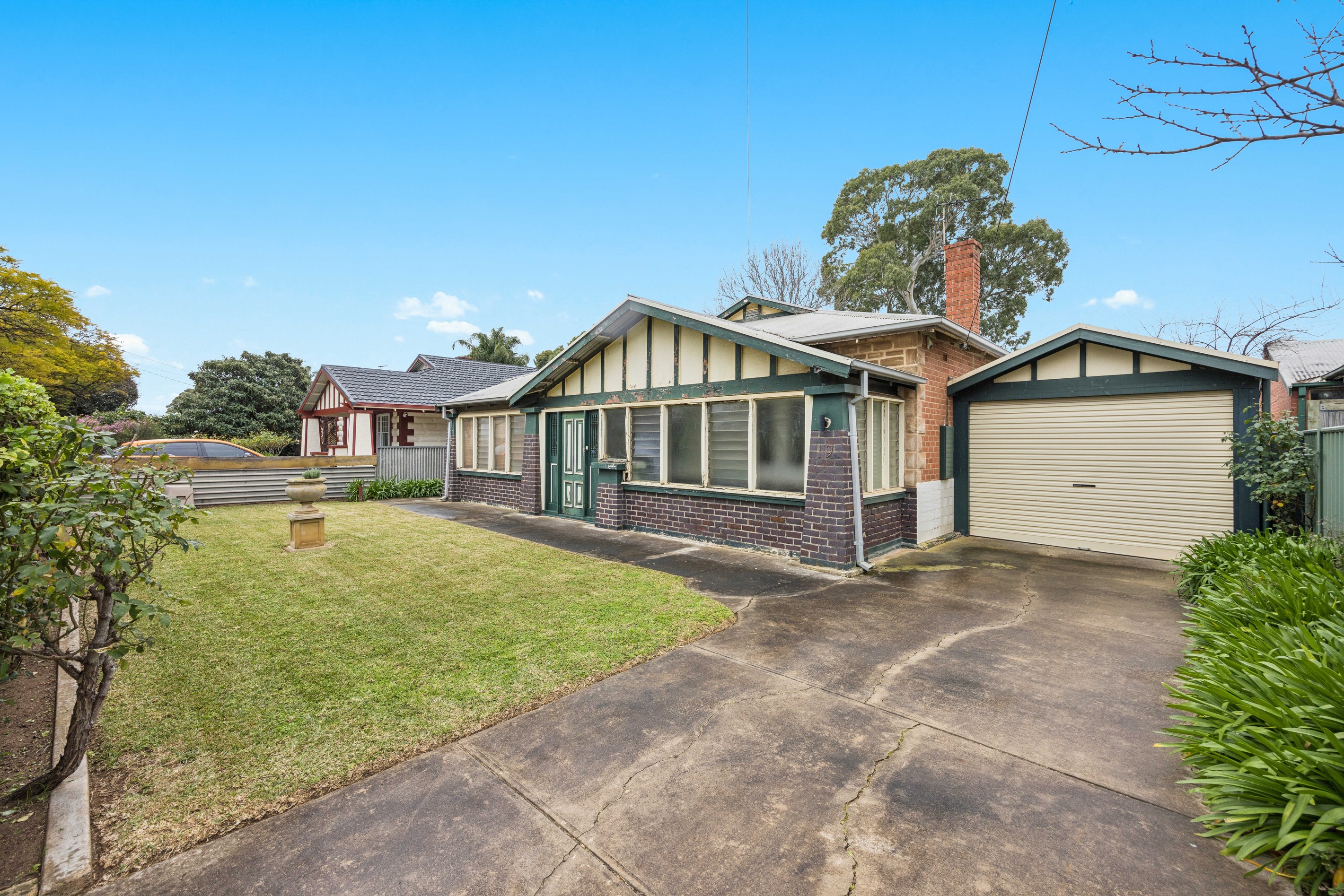 19 Leslie Street West, St Clair, SA 5011
