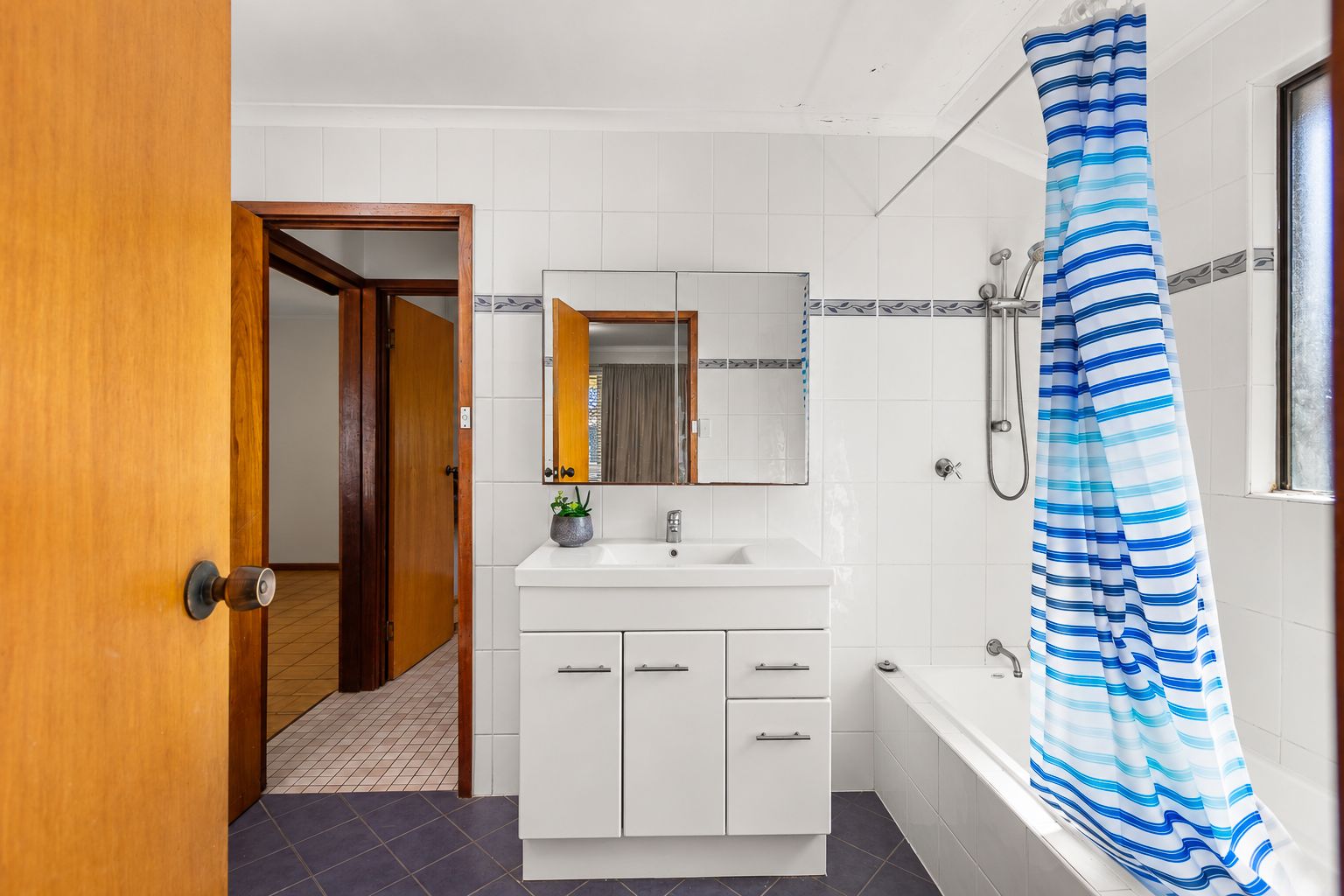 4 Wenn Court — photo 17 of 23