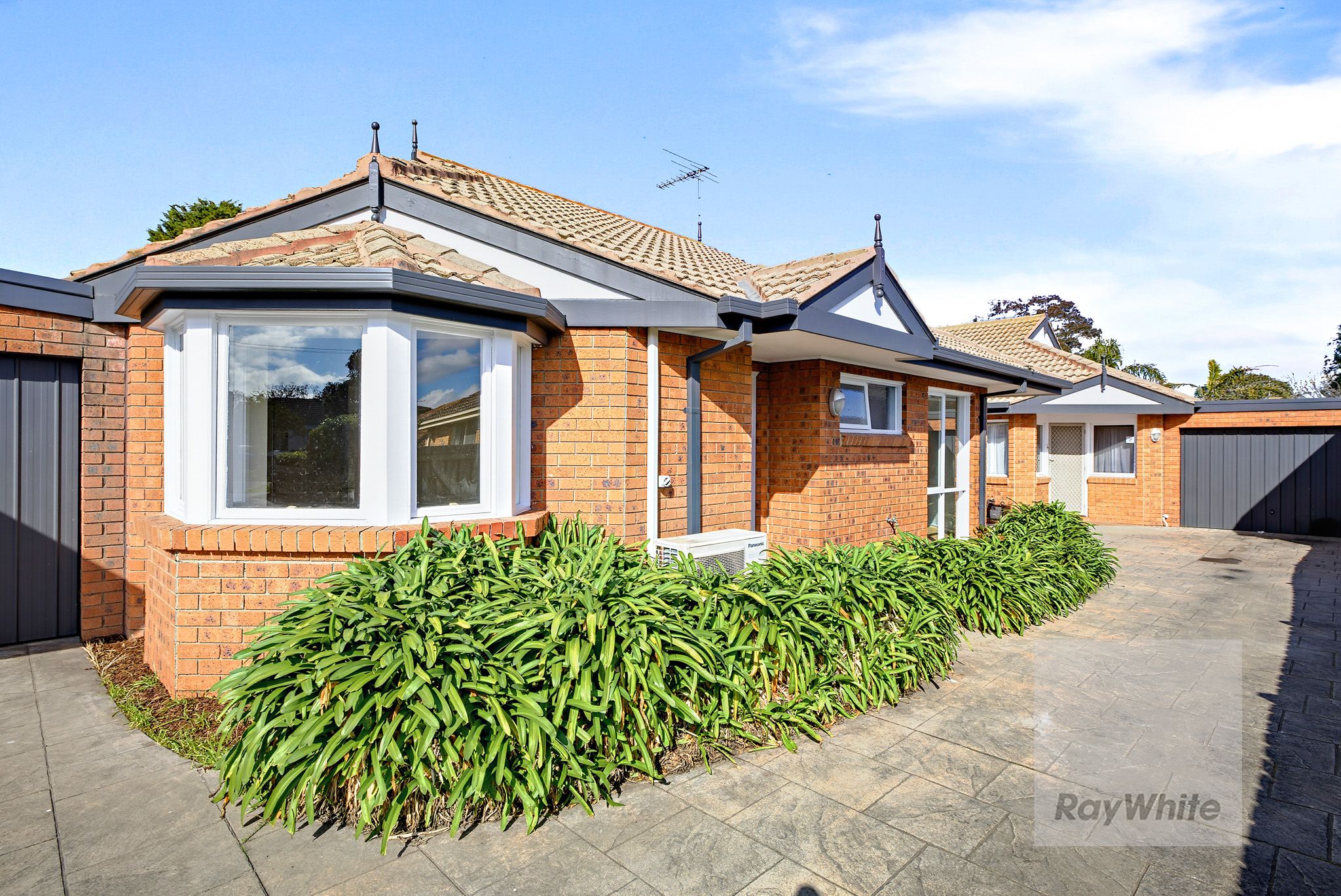 2/3 Cash Street, Kingsbury, VIC 3083