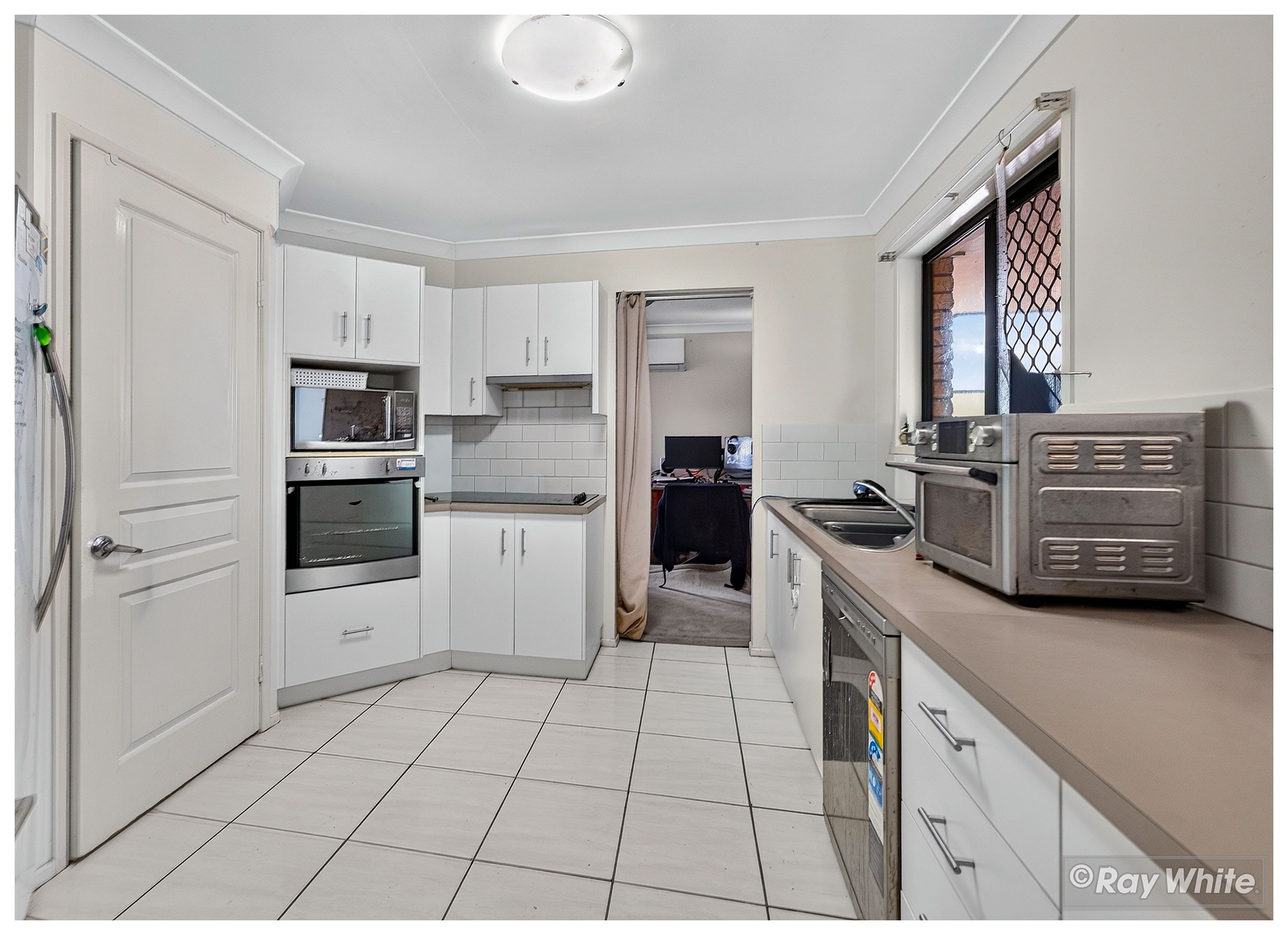 37 Origano Avenue — photo 4 of 9