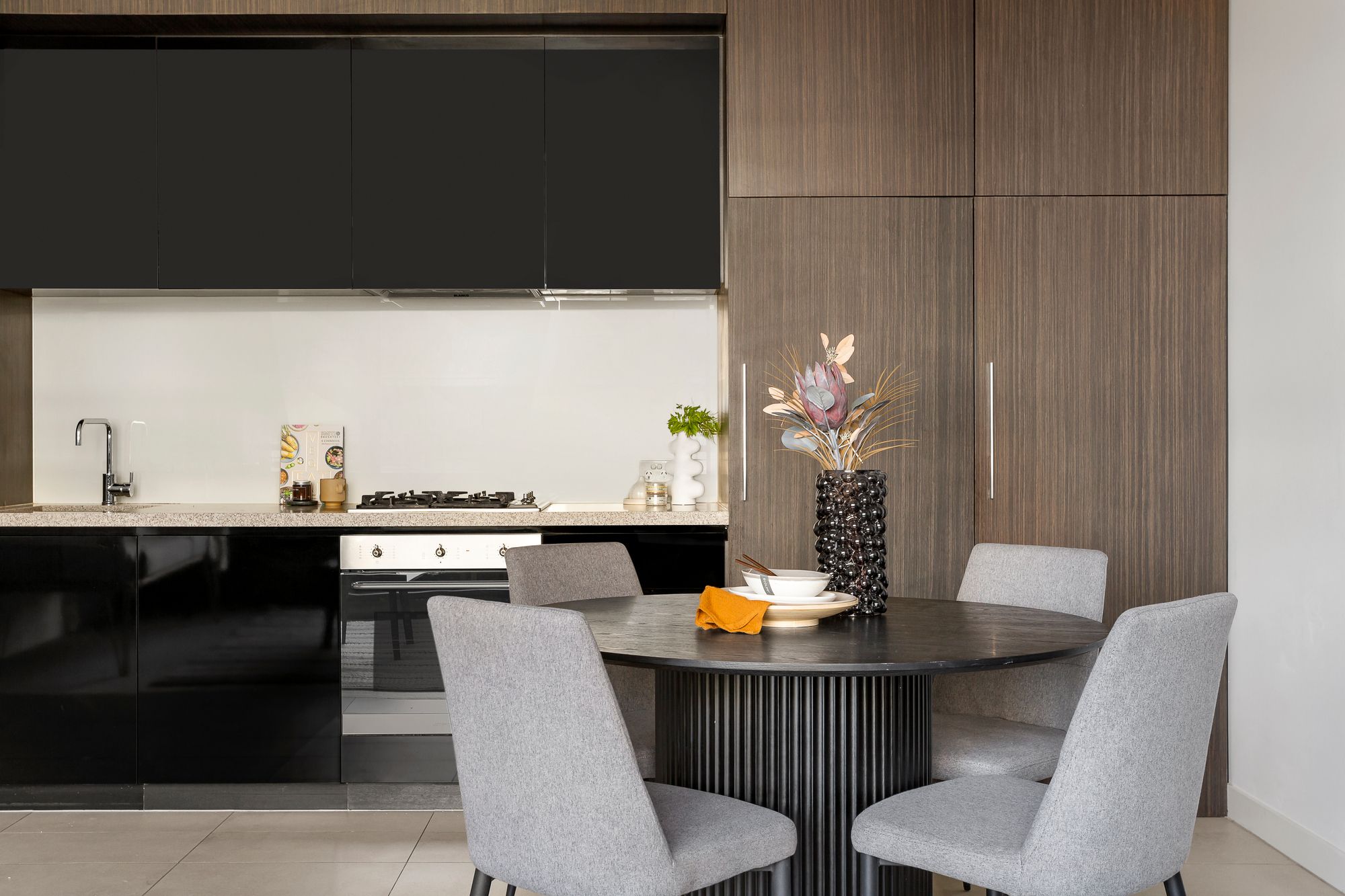 906/74 Queens Road, Melbourne, VIC 3004