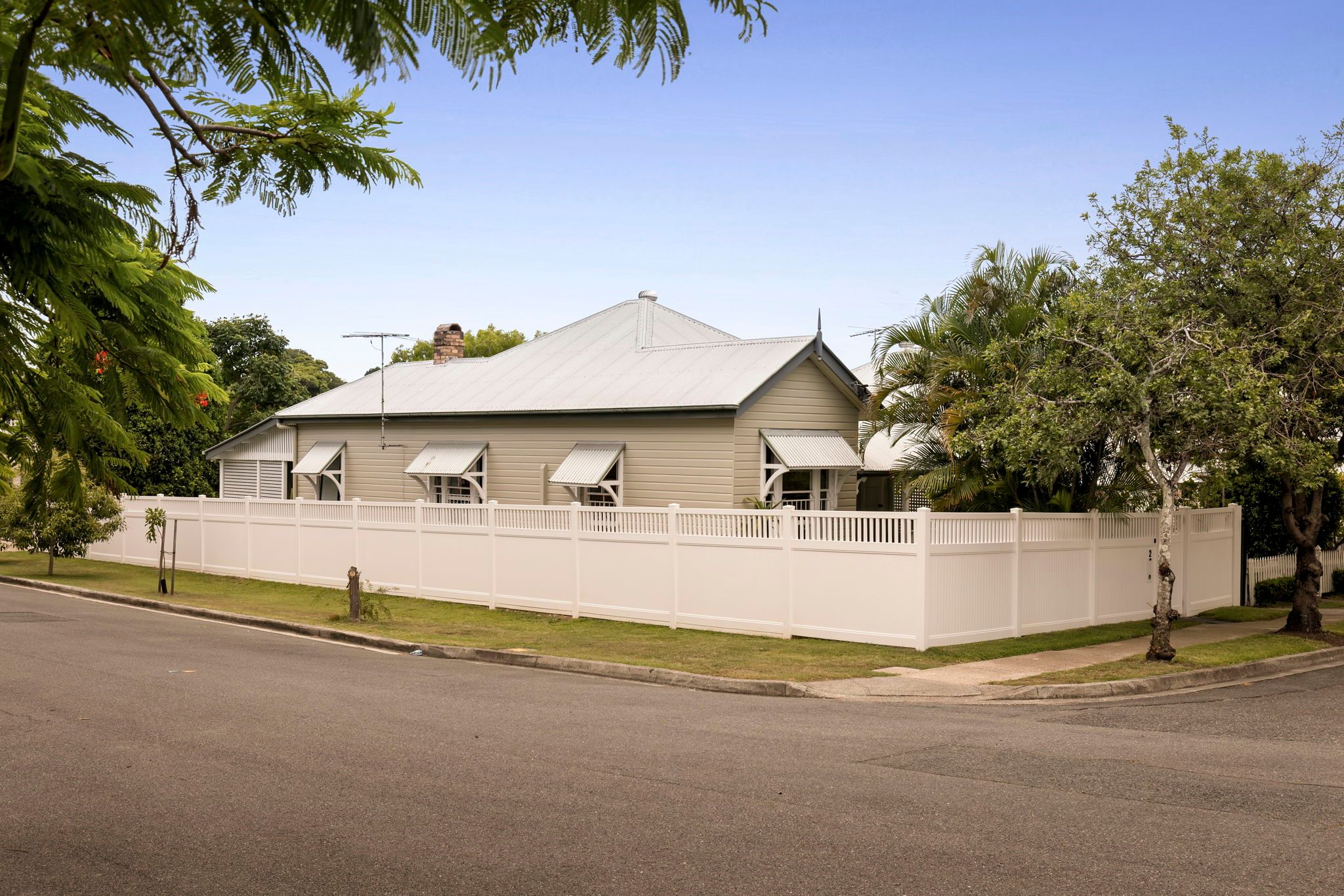 2 Lindon Street, Dutton Park, QLD 4102