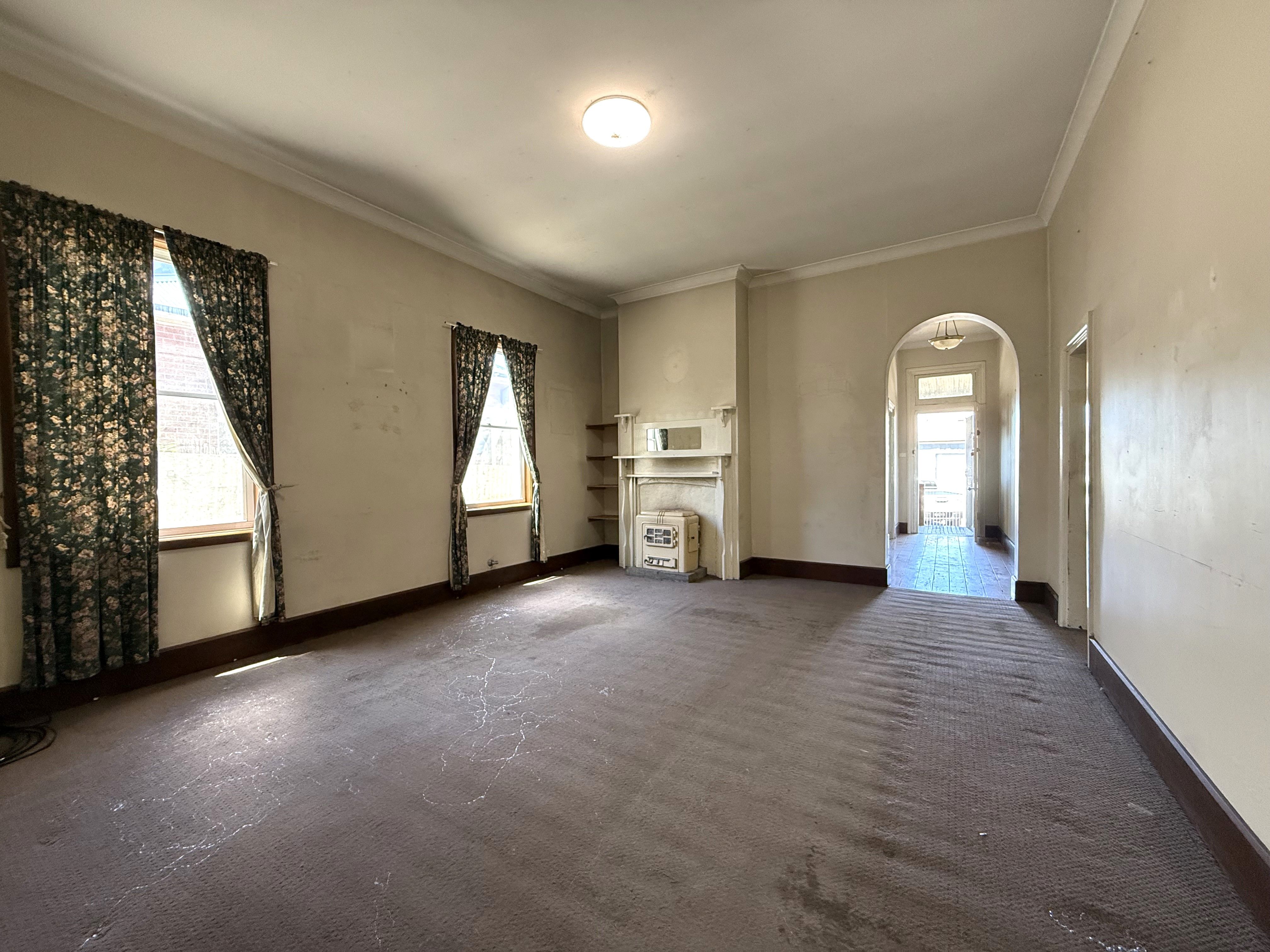 145 Nasmyth Street, Young, NSW 2594