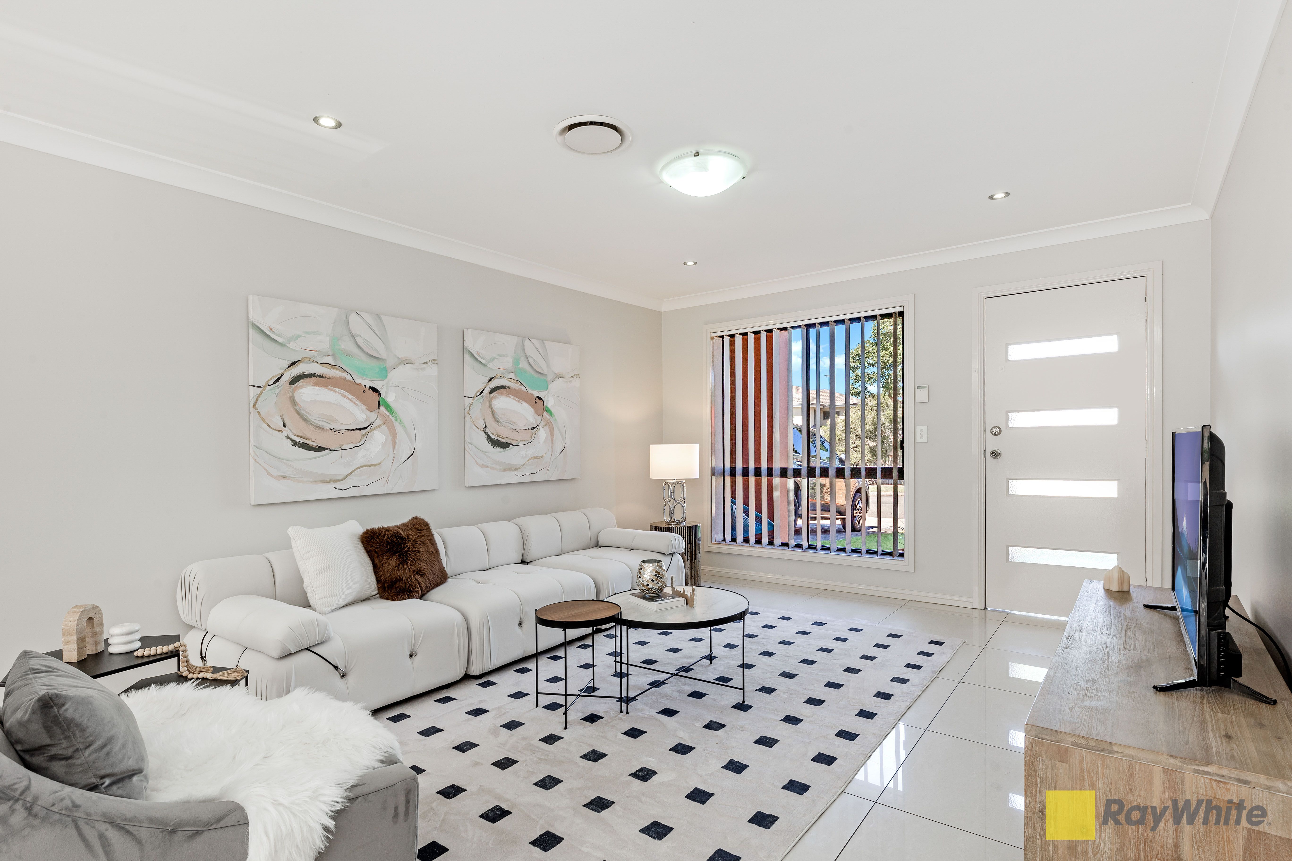 2/15-17 Tungarra Road, Girraween, NSW 2145