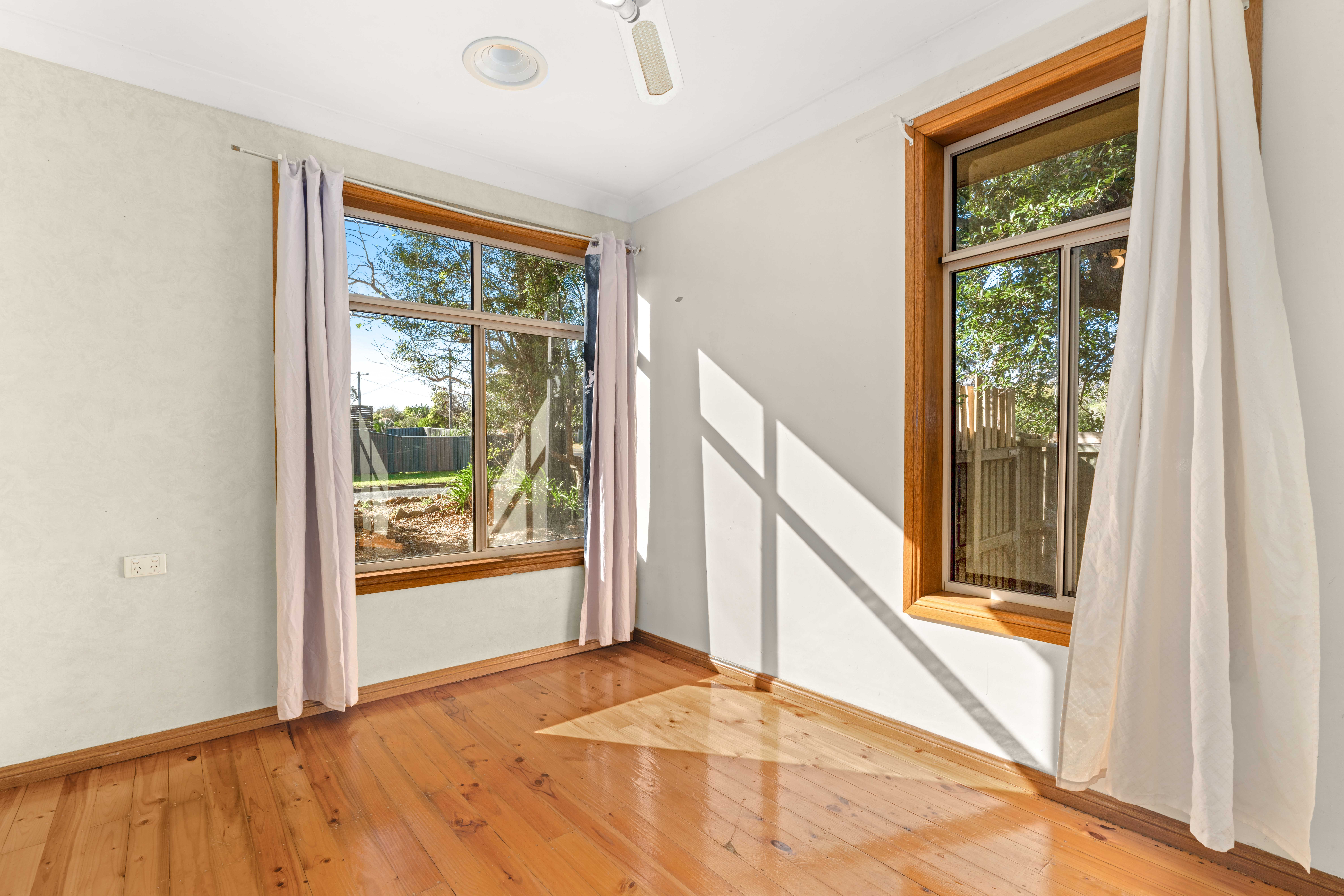 11 Sampson Crescent — photo 5 of 14