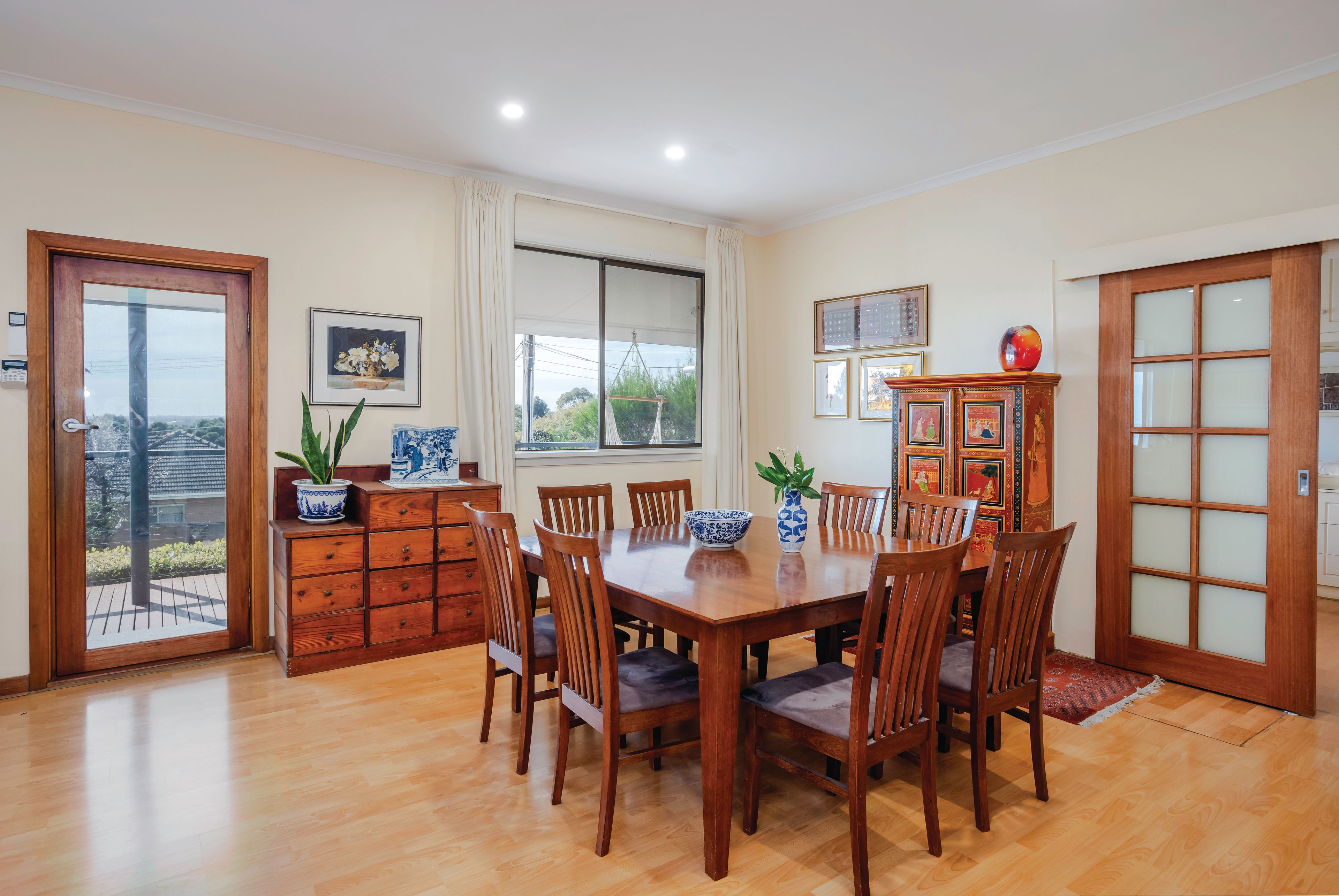6 Dudley Crescent — photo 6 of 24
