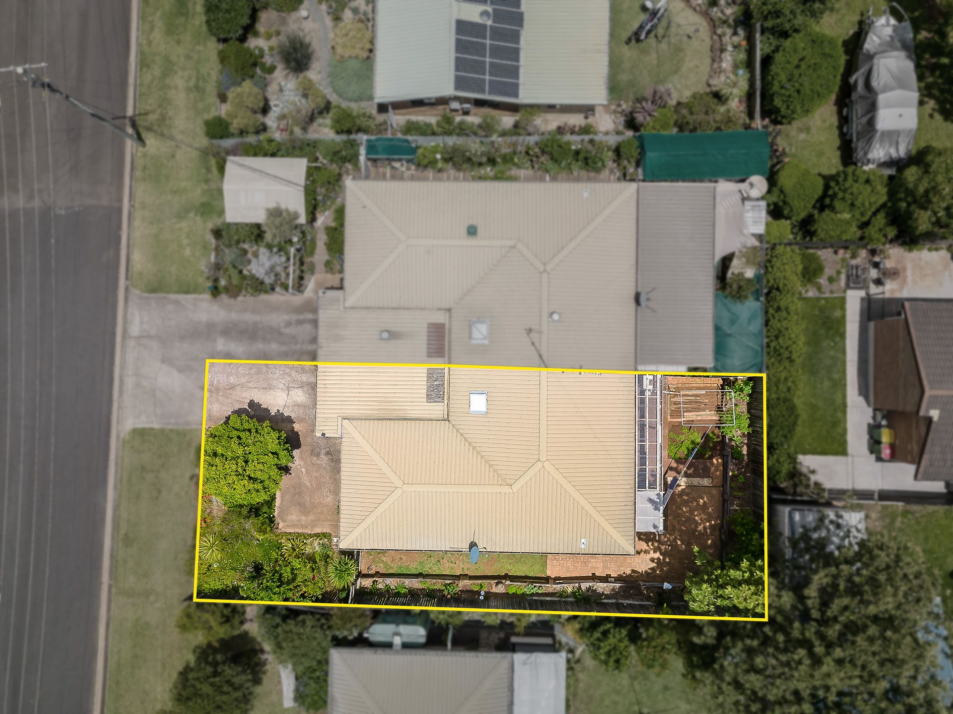 1/21 Sapphire Street, Kearneys Spring, QLD 4350