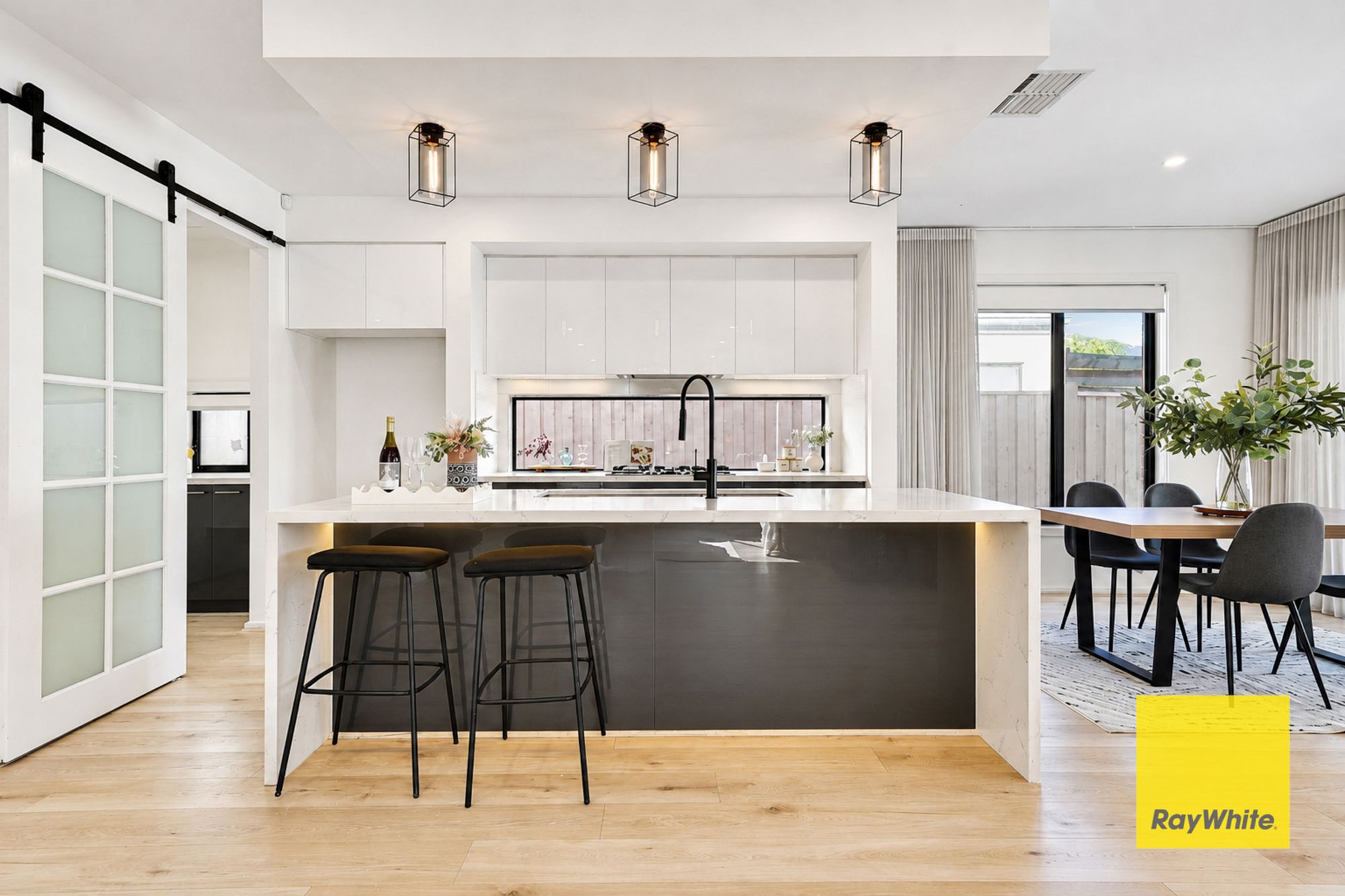 10 Leonard Avenue — photo 9 of 28