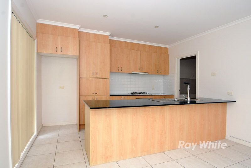 2 Sovereign Manors Crescent, Rowville, VIC 3178
