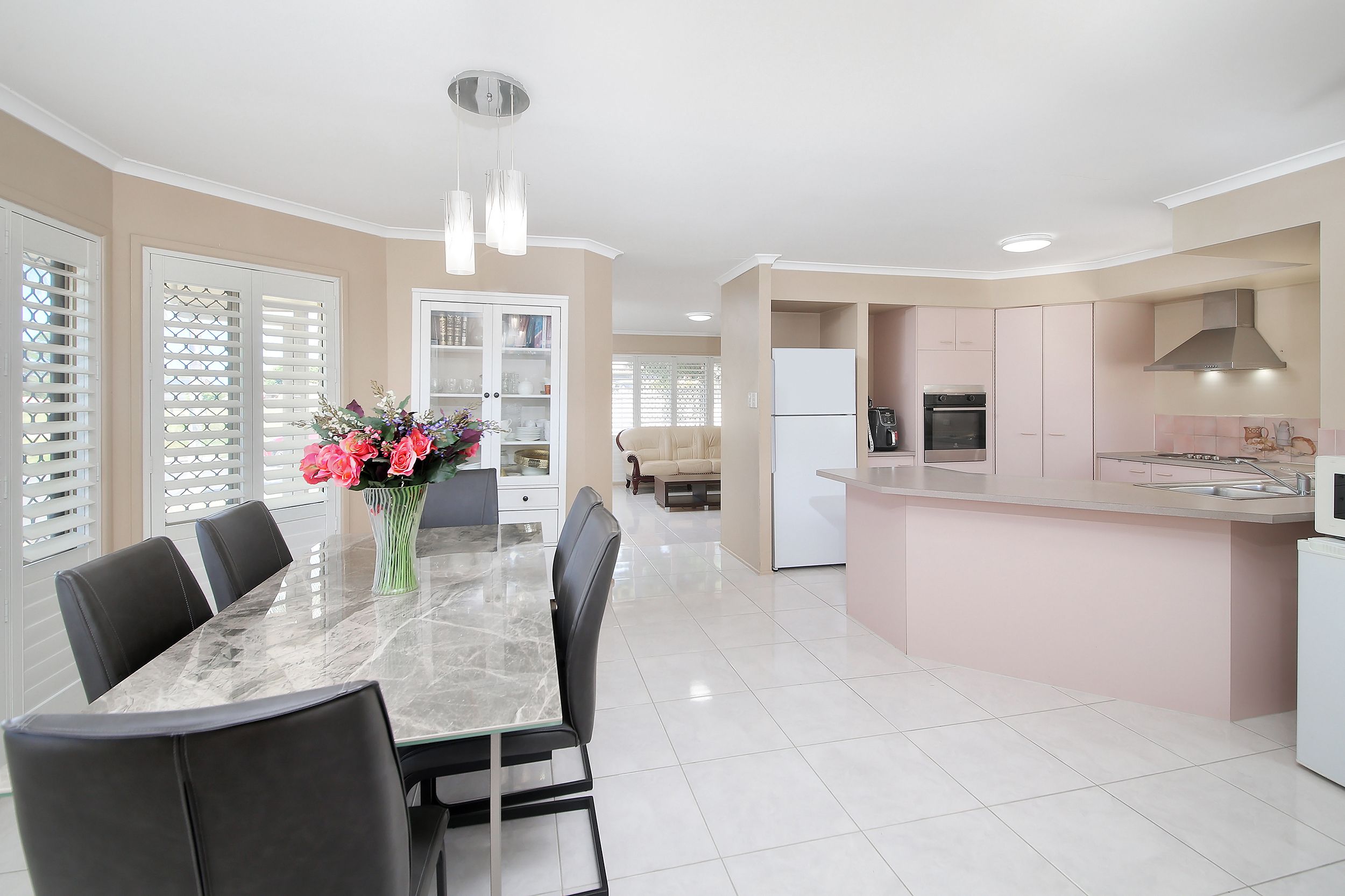 2 Toulon Street, Wishart, QLD 4122